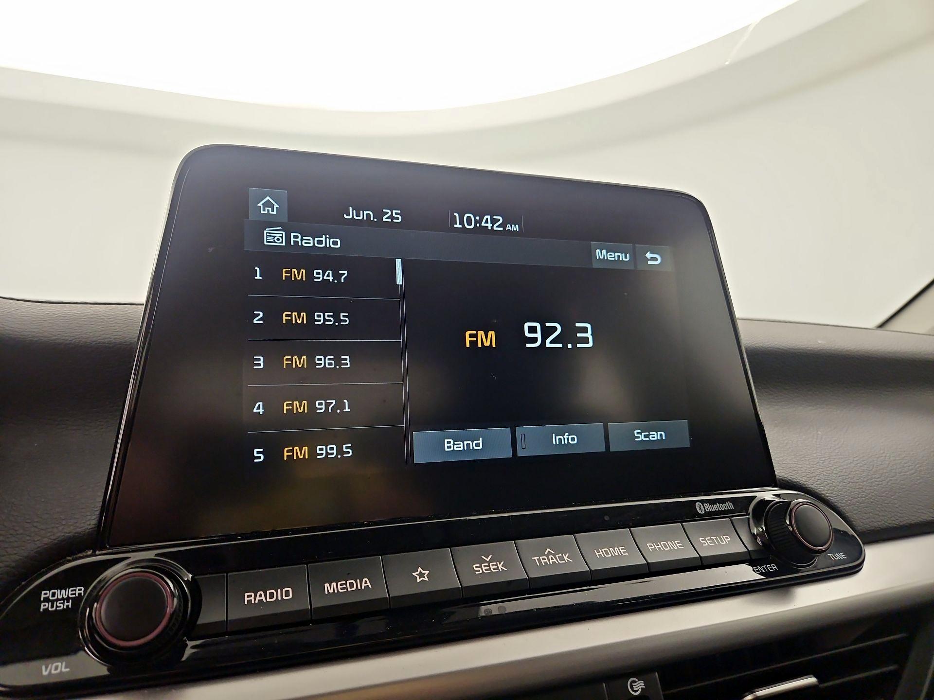 Thumbnail: 2021 Kia Forte - 13