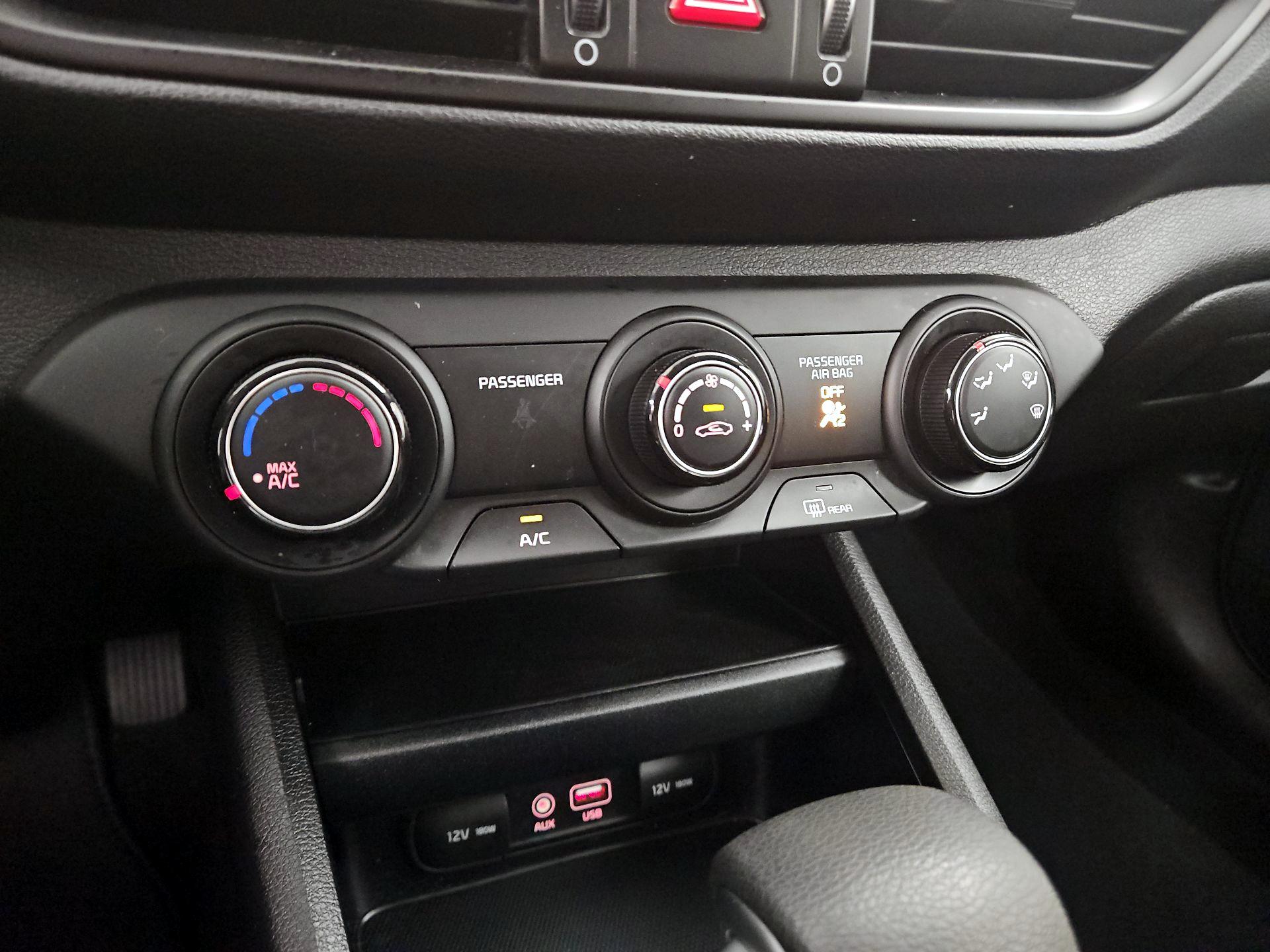 Thumbnail: 2021 Kia Forte - 14