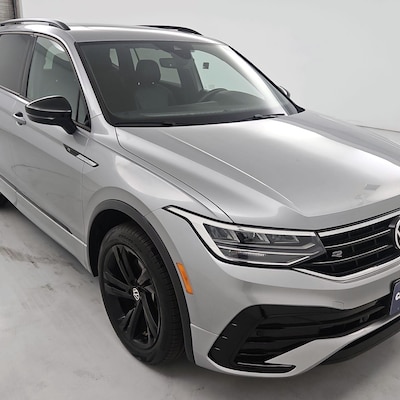 2023 Volkswagen Tiguan SE R-Line Black