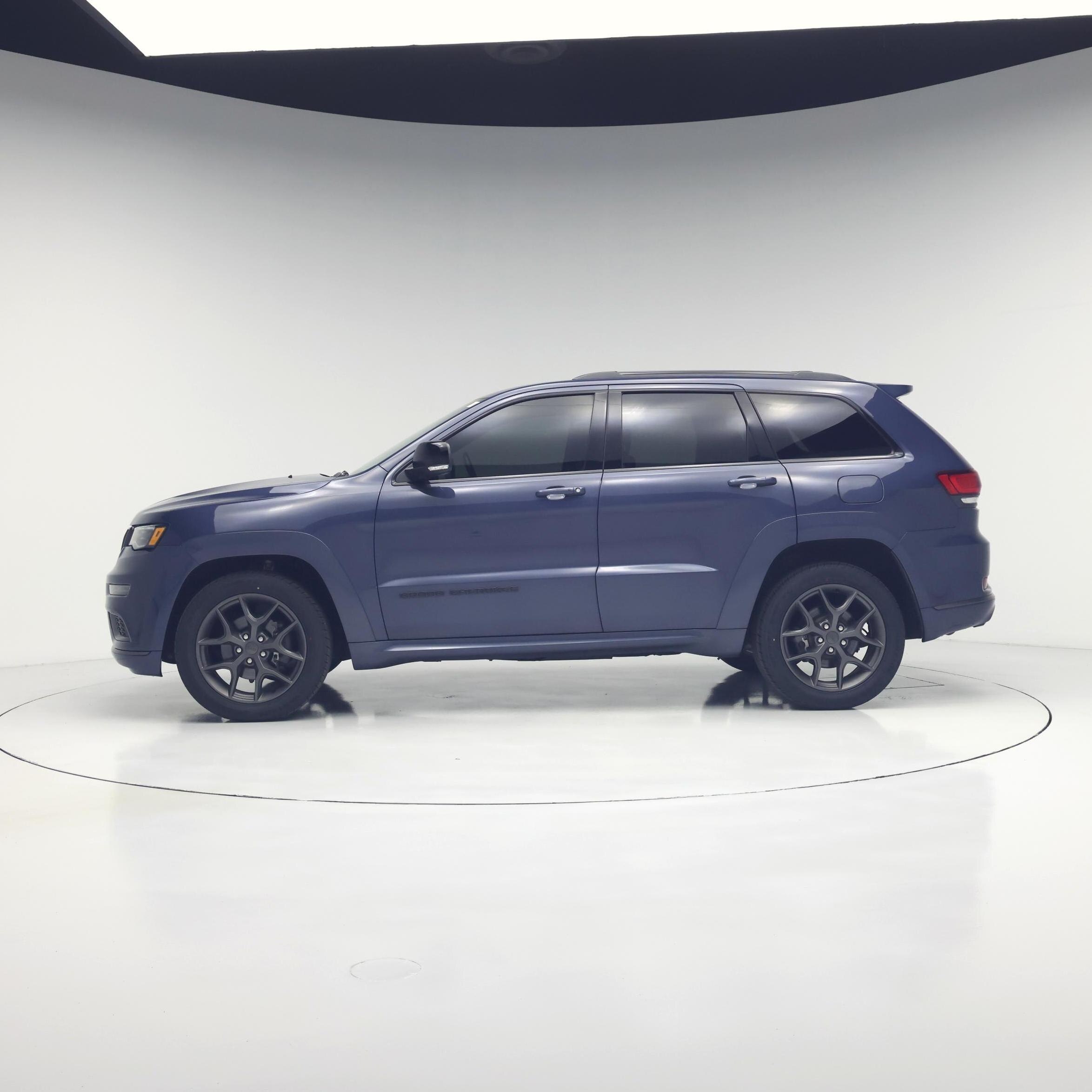 Thumbnail: 2020 Jeep Grand Cherokee - 3