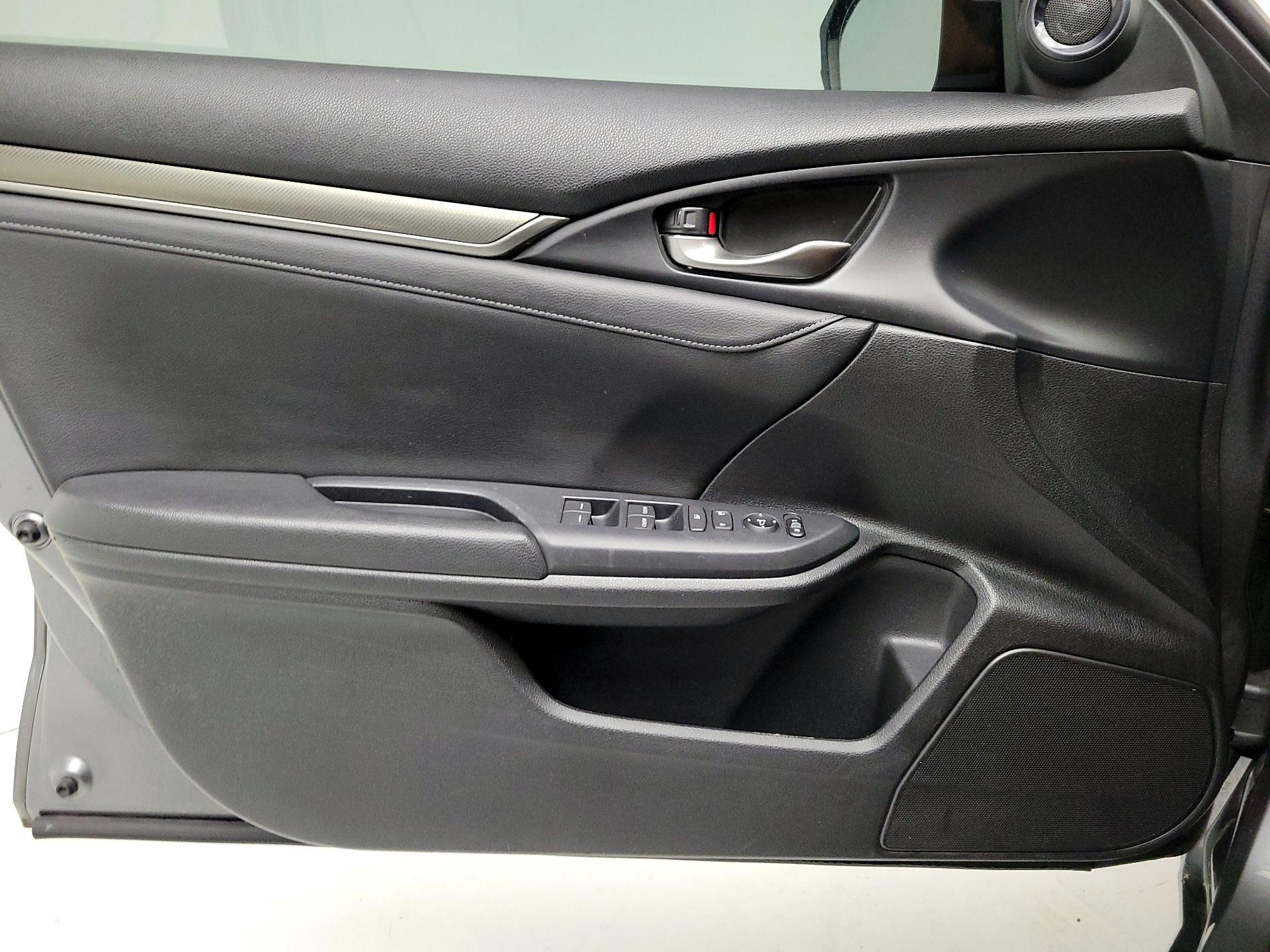 Thumbnail: 2018 Honda Civic - 12