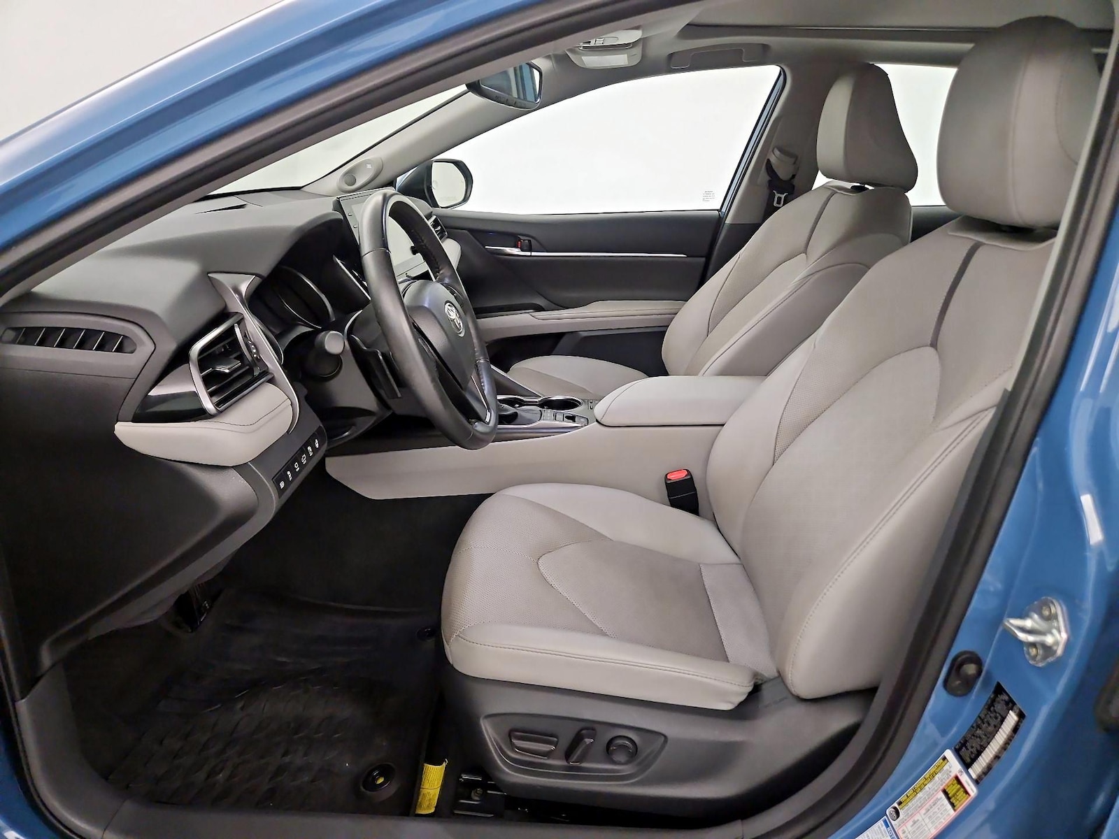 2023 Toyota Camry XSE - Photo 10
