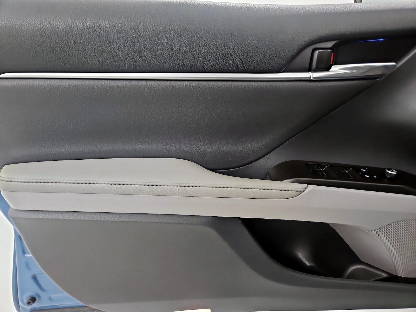 2023 Toyota Camry XSE - Photo 11