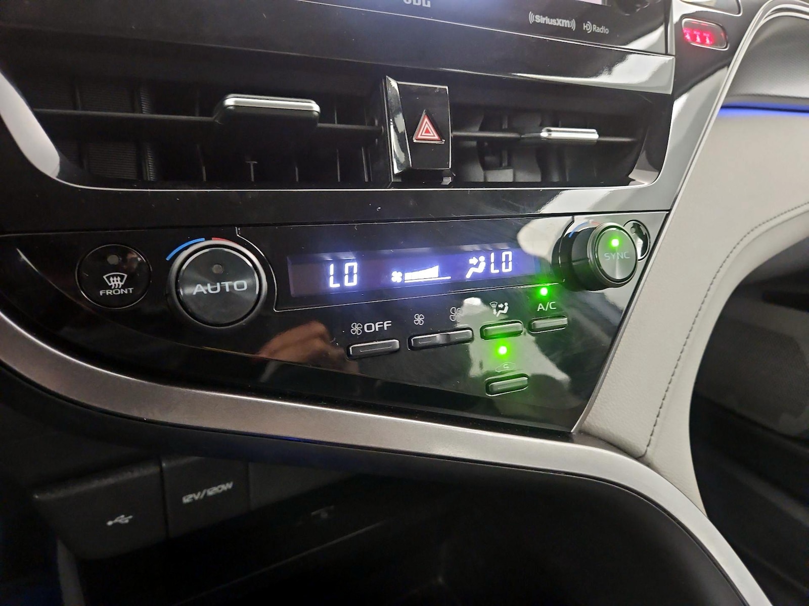 2023 Toyota Camry XSE - Photo 16