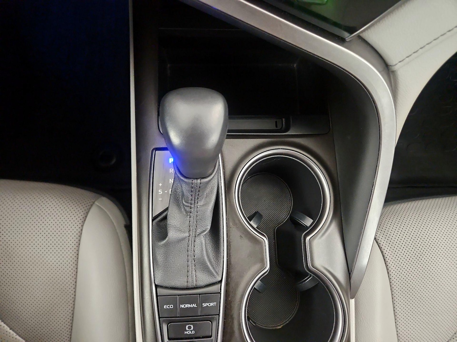 2023 Toyota Camry XSE - Photo 17