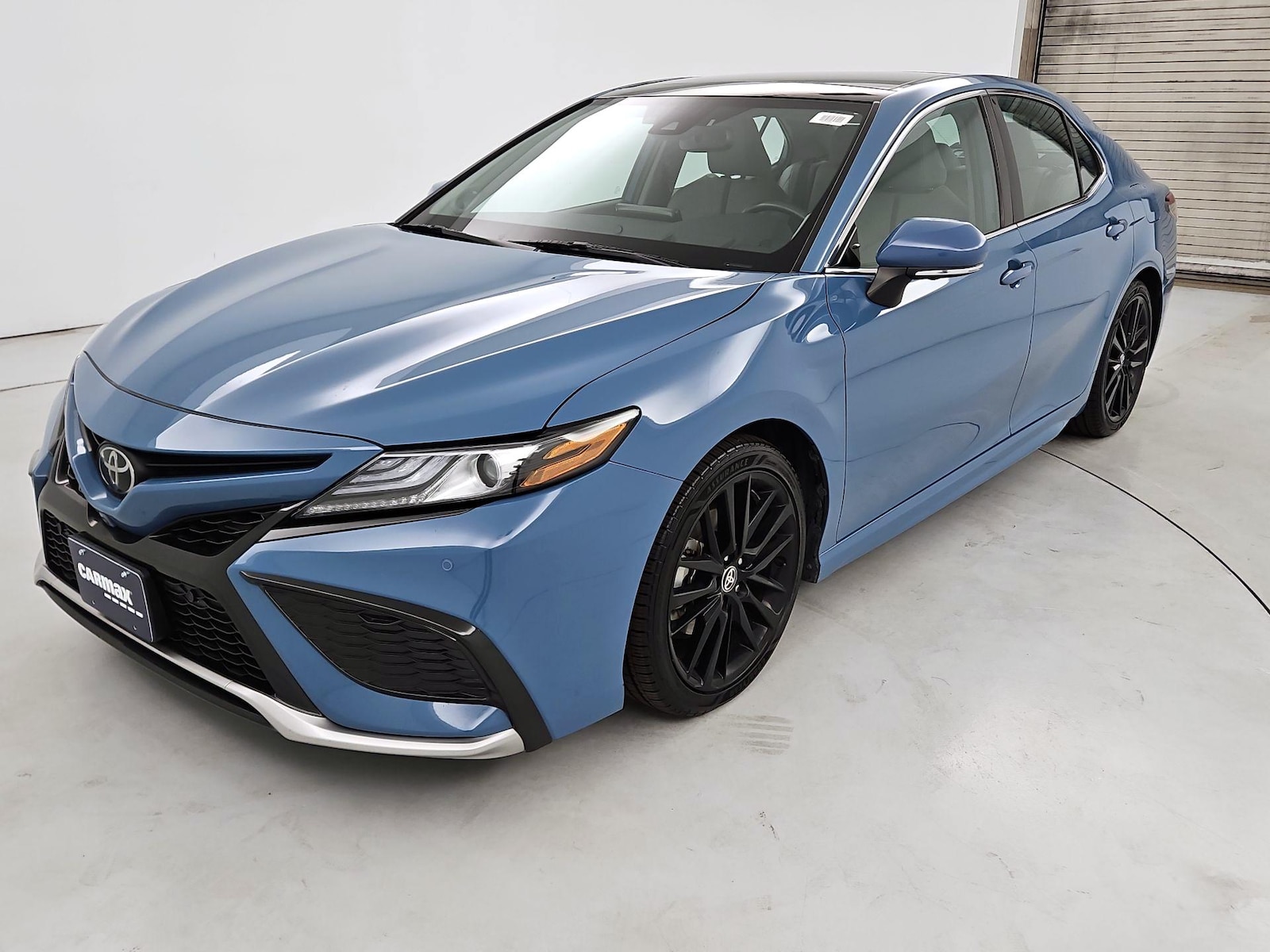 2023 Toyota Camry XSE - Photo 3