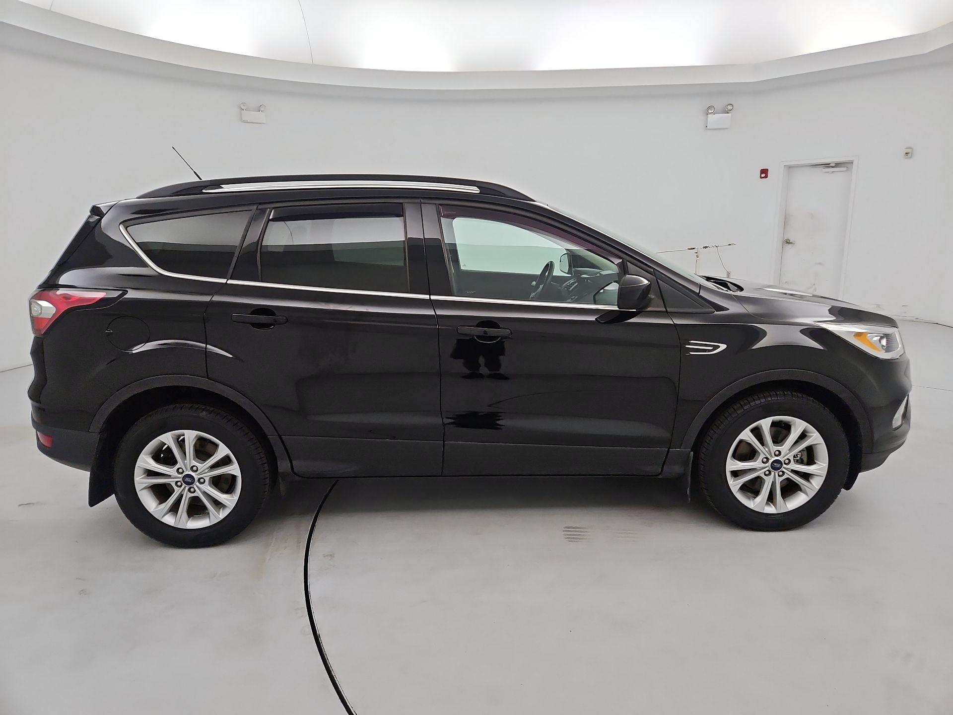 Thumbnail: 2018 Ford Escape - 4