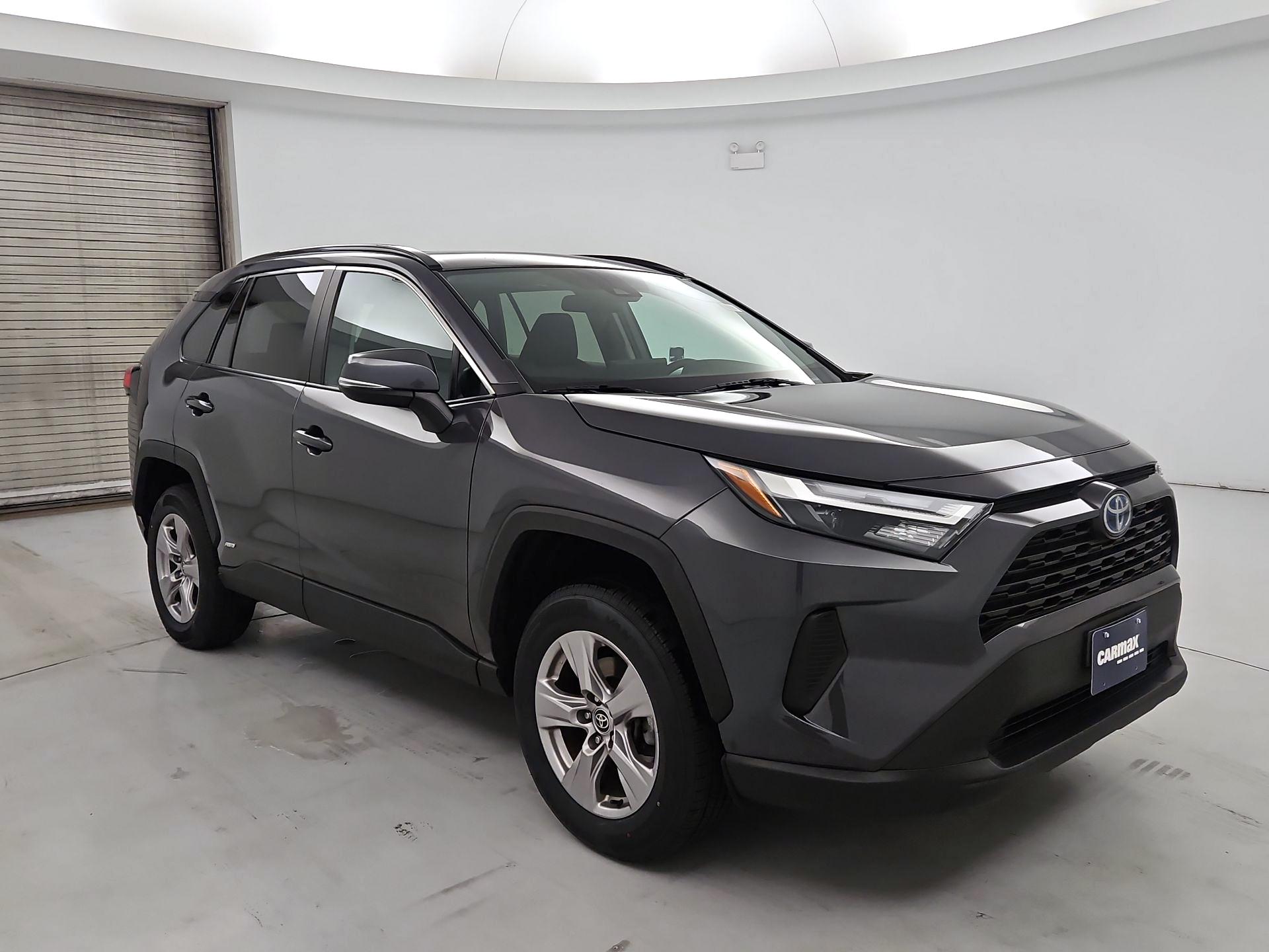 Thumbnail: 2022 Toyota RAV4 - 1