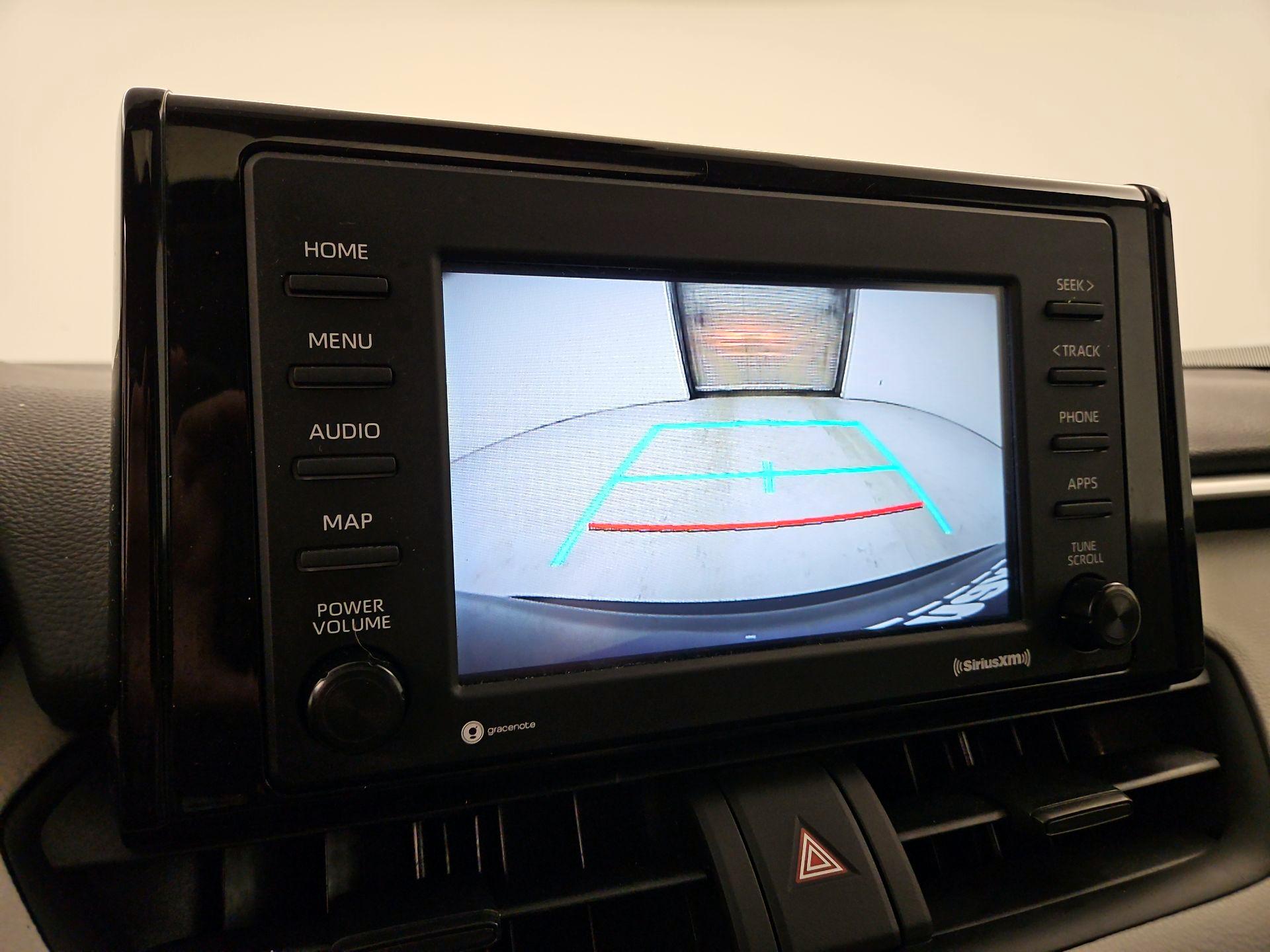 Thumbnail: 2022 Toyota RAV4 - 12