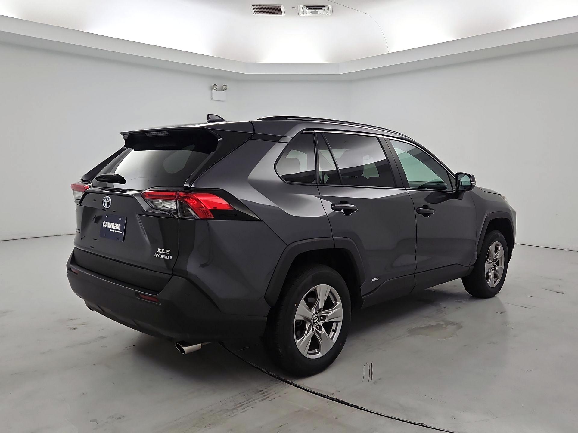 Thumbnail: 2022 Toyota RAV4 - 5