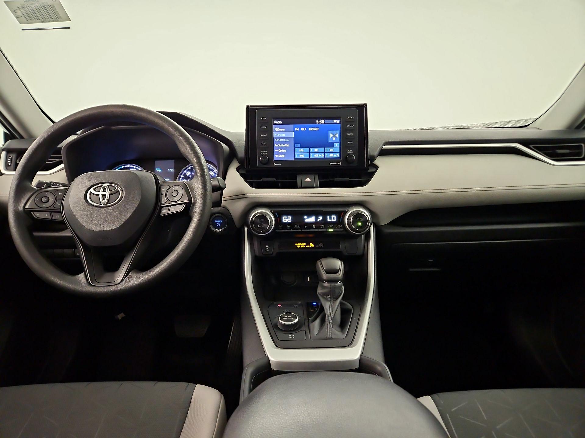 Thumbnail: 2022 Toyota RAV4 - 8