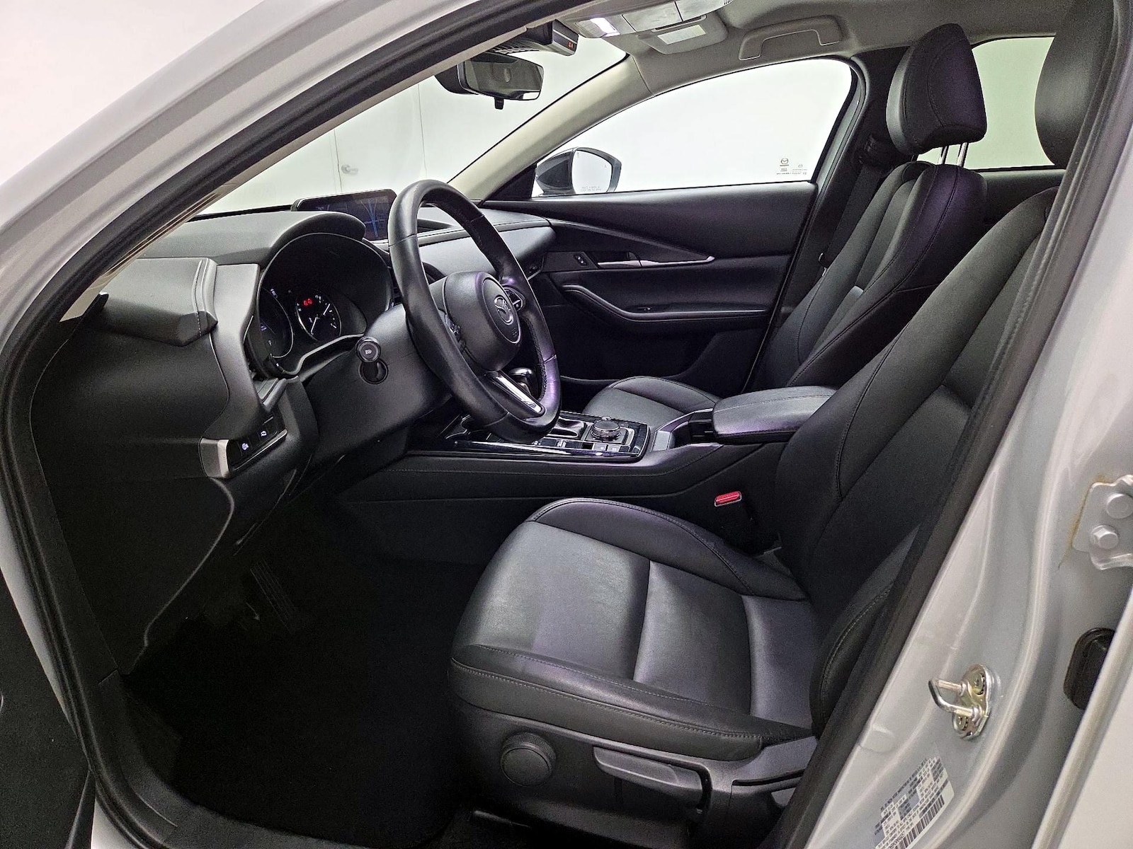Side Airbags & Leatherette Seats