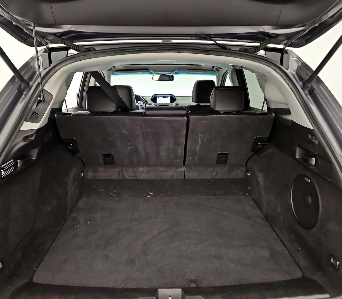 Trunk/Cargo (Seats Up)