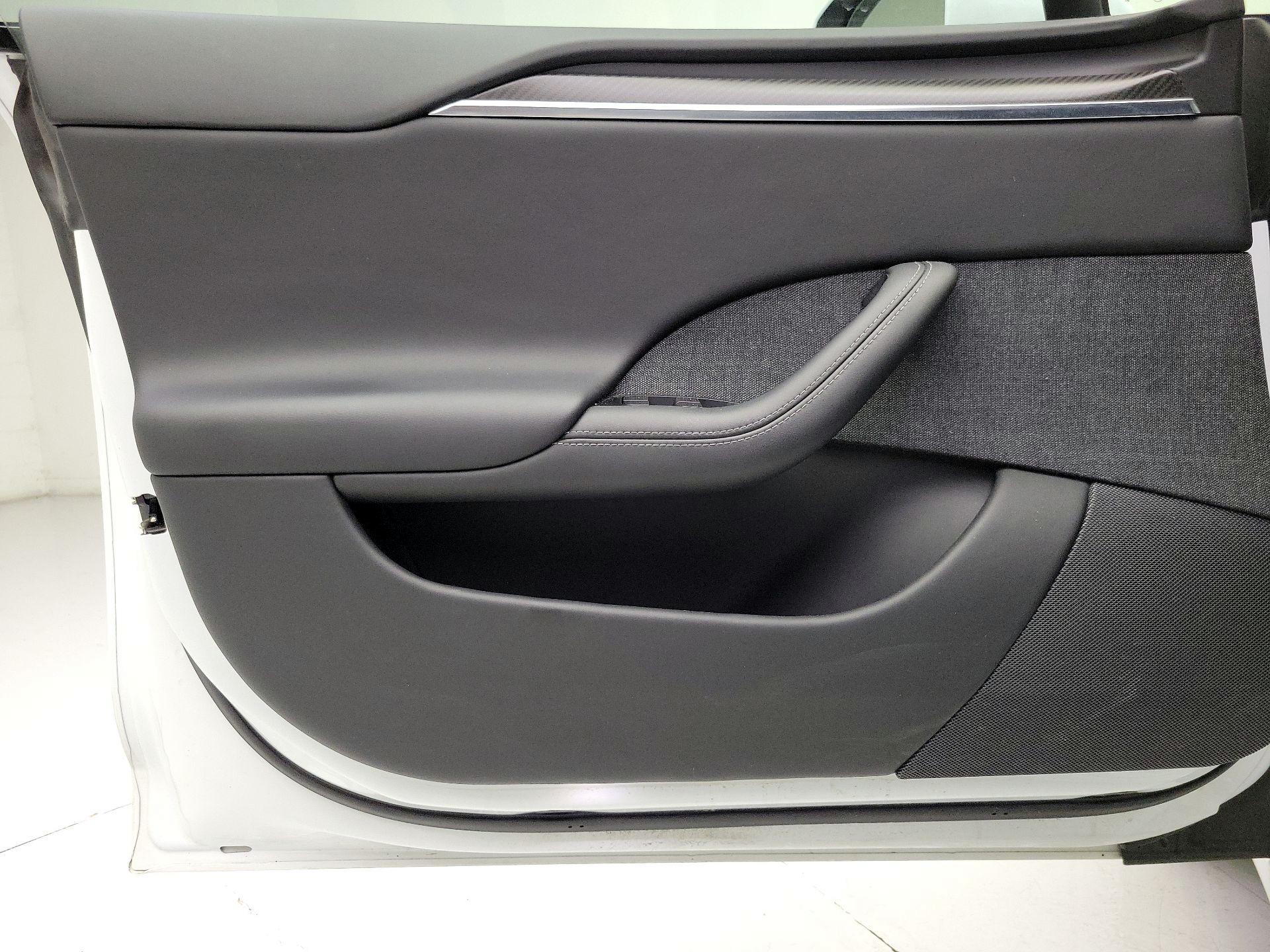 Thumbnail: 2021 Tesla Model S - 12