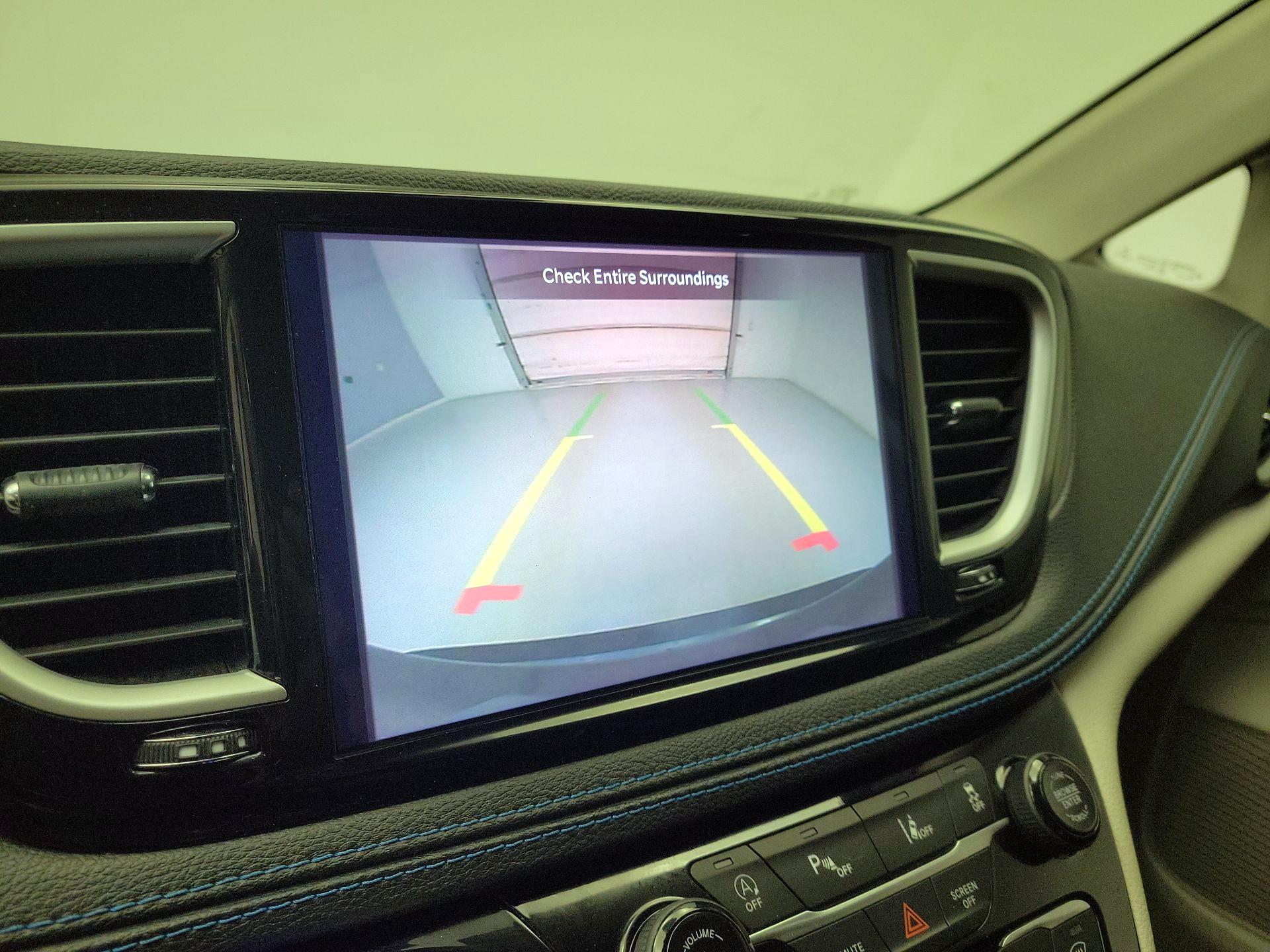 Thumbnail: 2021 Chrysler Pacifica - 14