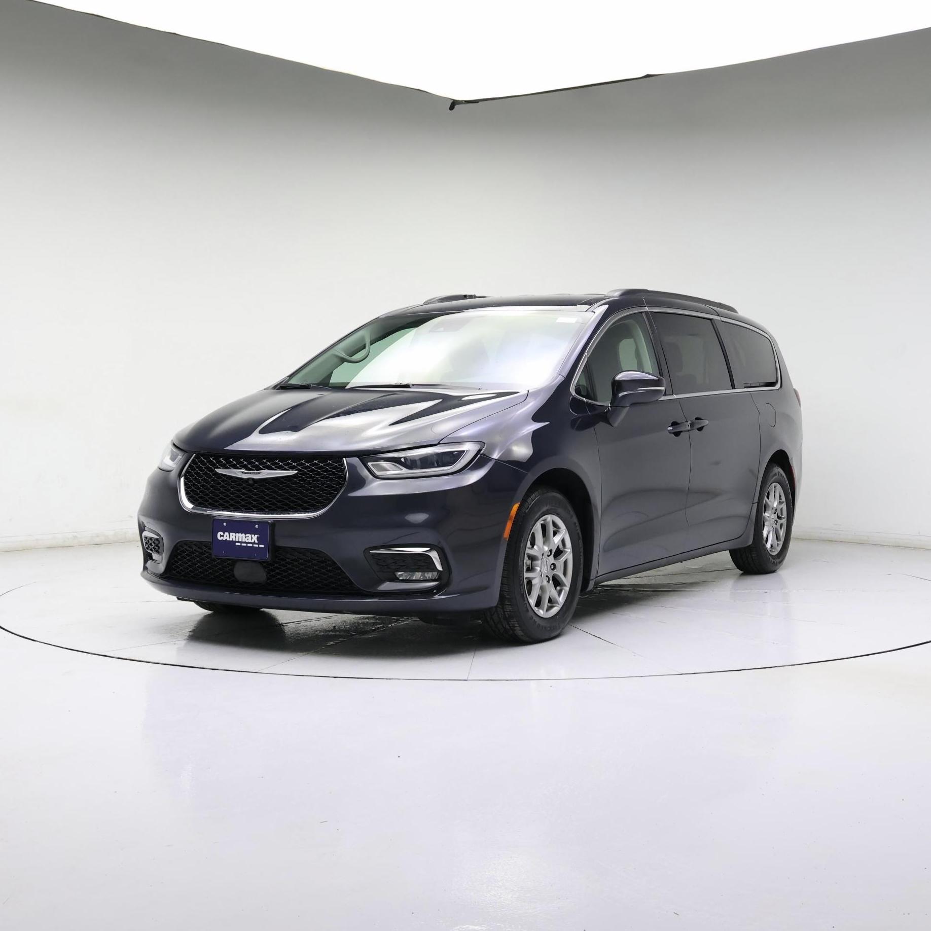 Thumbnail: 2021 Chrysler Pacifica - 4