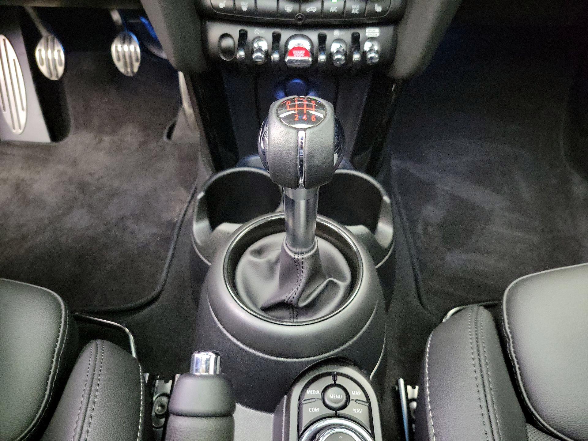 Thumbnail: 2024 MINI Cooper Hardtop - 18