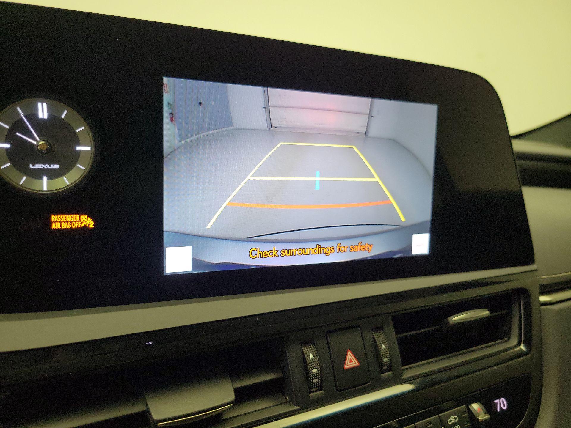 Thumbnail: 2023 Lexus ES - 14