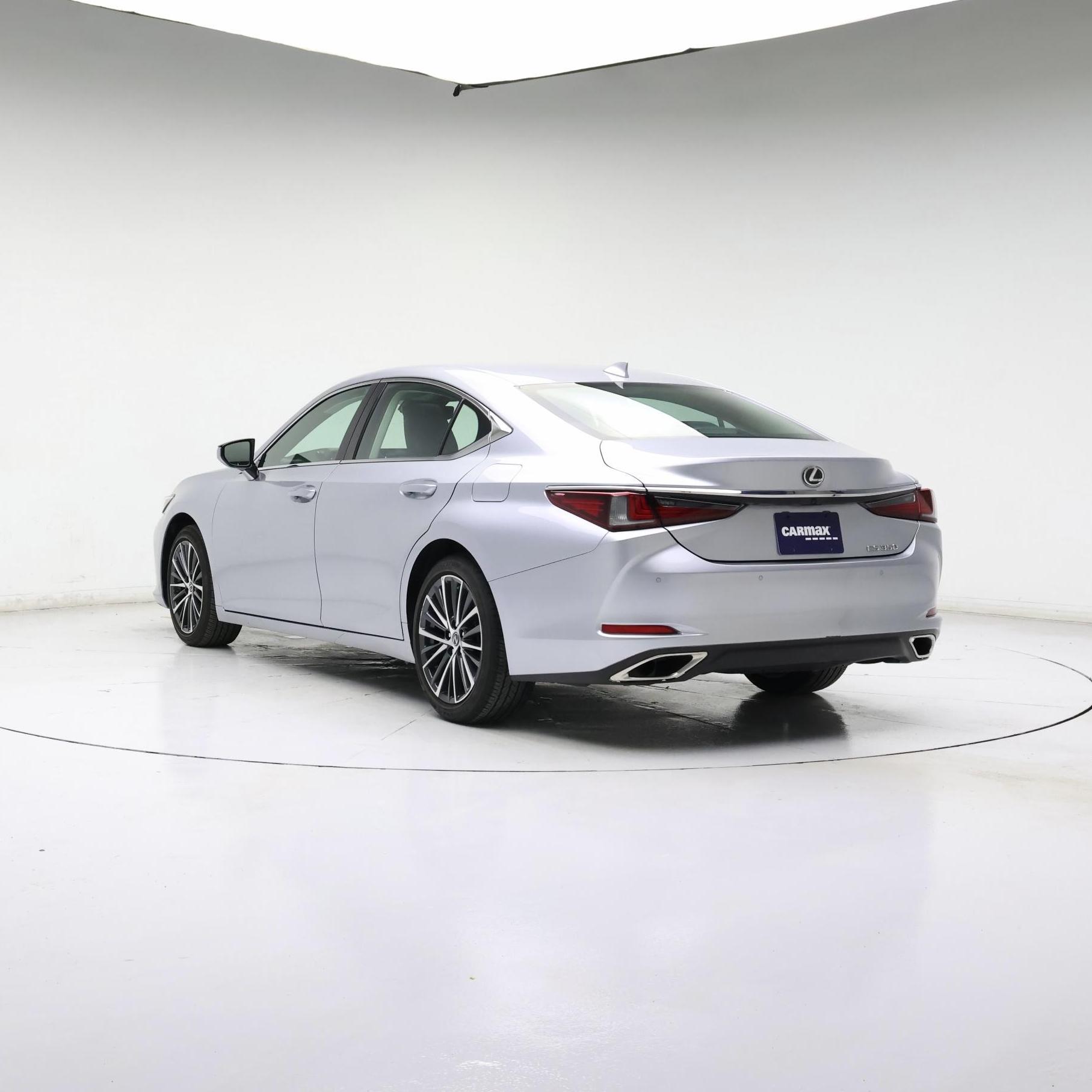 Thumbnail: 2023 Lexus ES - 2