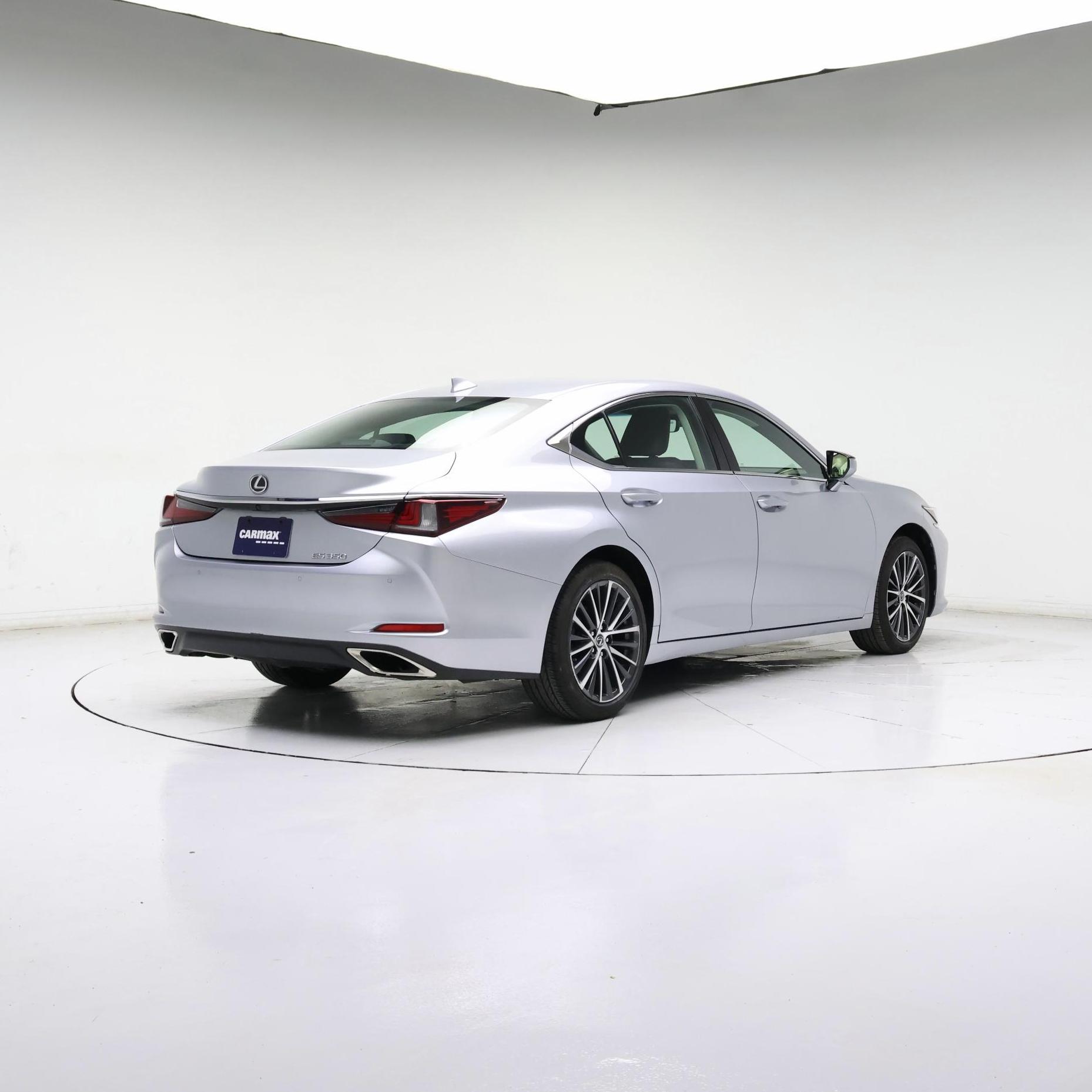 Thumbnail: 2023 Lexus ES - 8