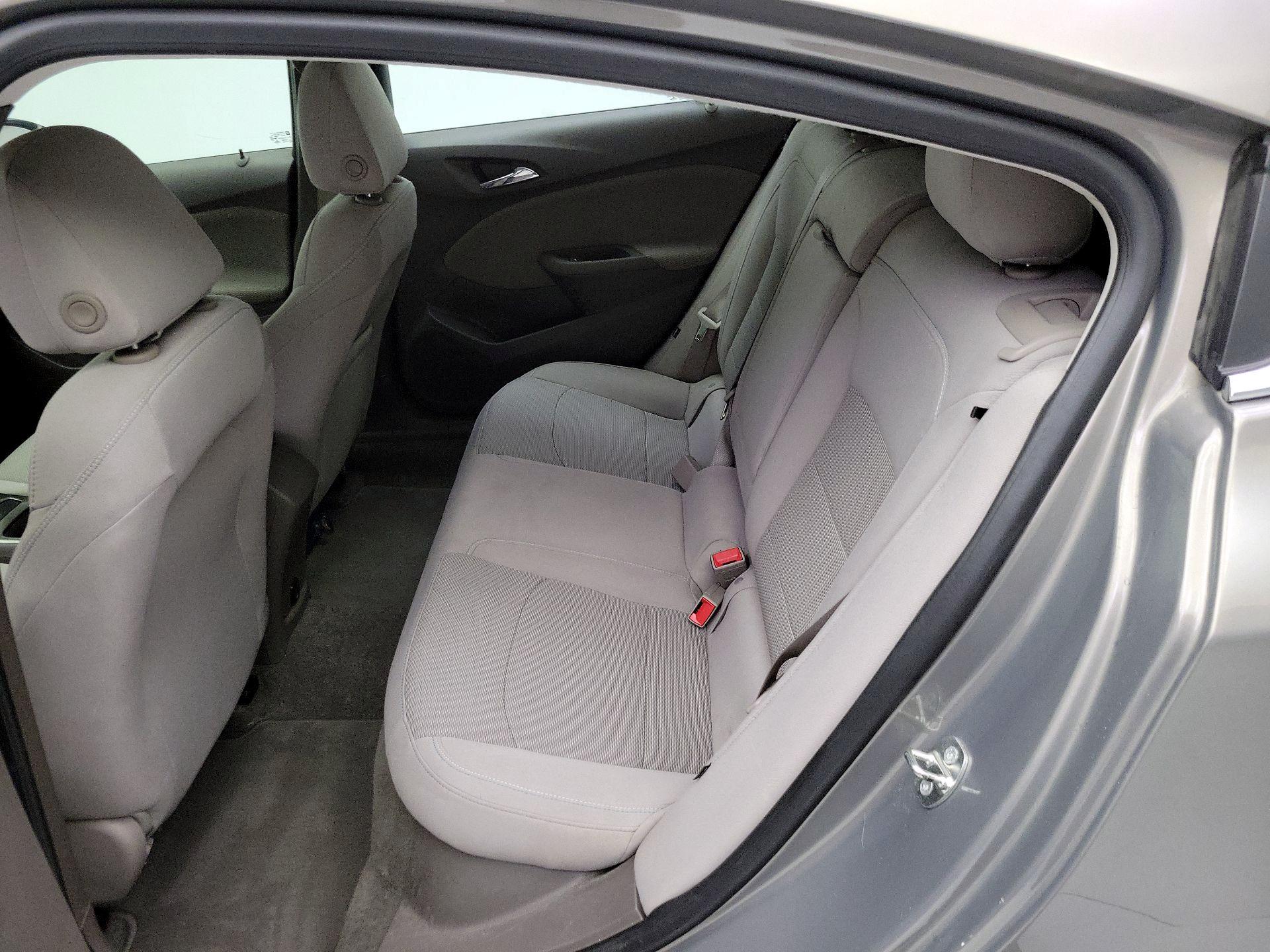 Thumbnail: 2018 Chevrolet Cruze - 19