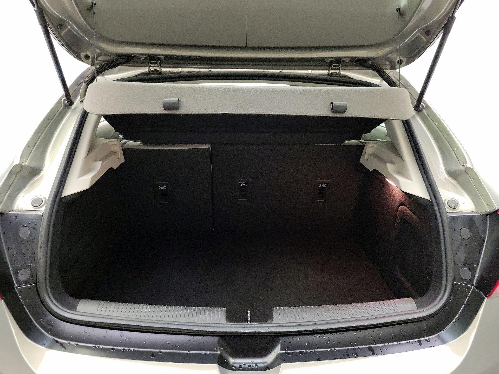 Thumbnail: 2018 Chevrolet Cruze - 20