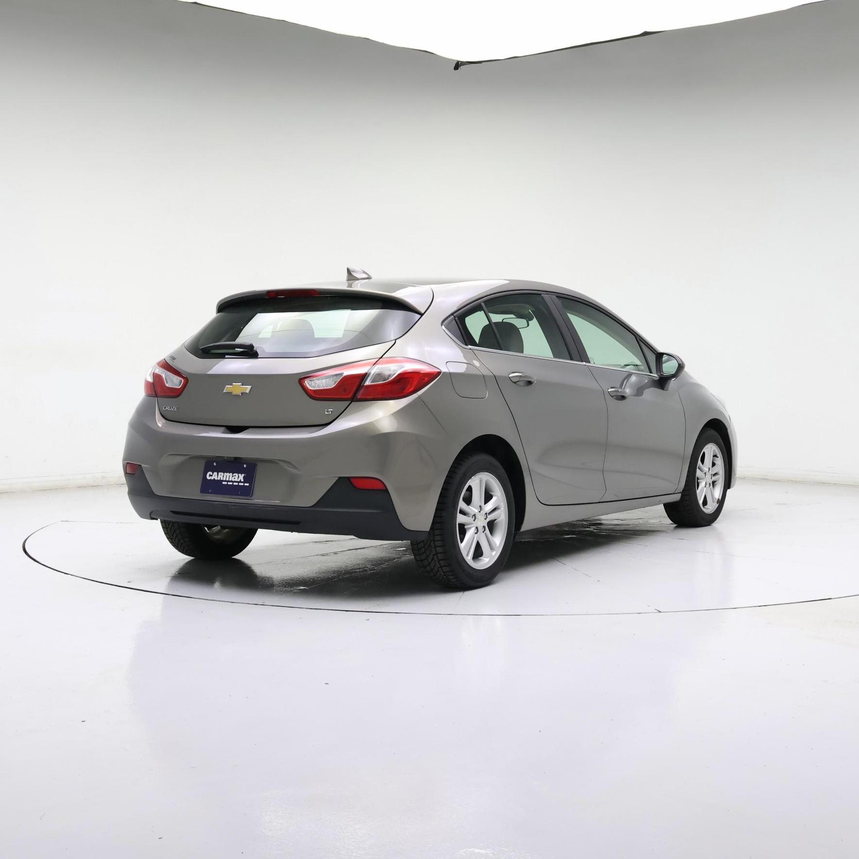 Thumbnail: 2018 Chevrolet Cruze - 4