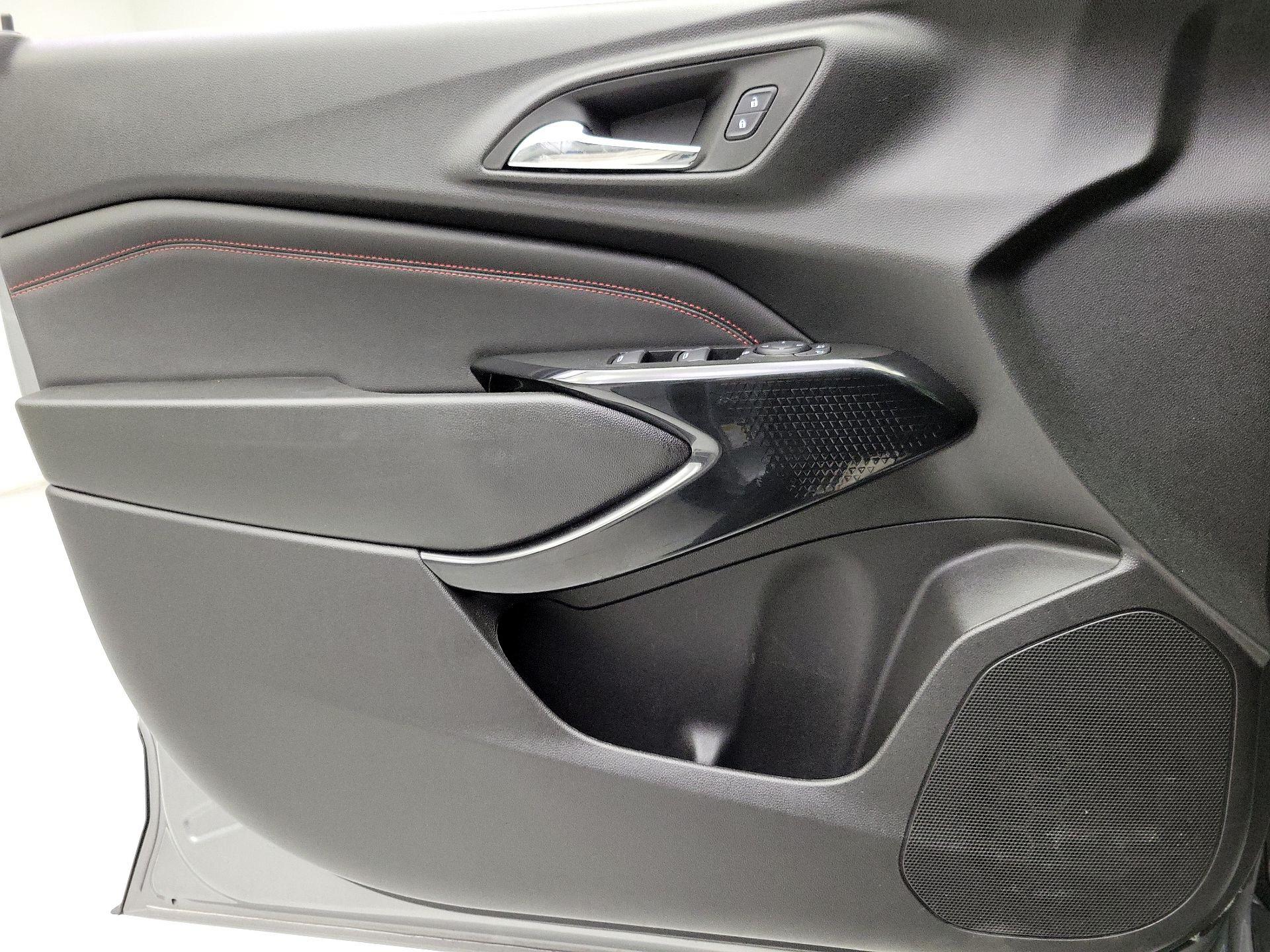 Thumbnail: 2025 Chevrolet Trax - 12