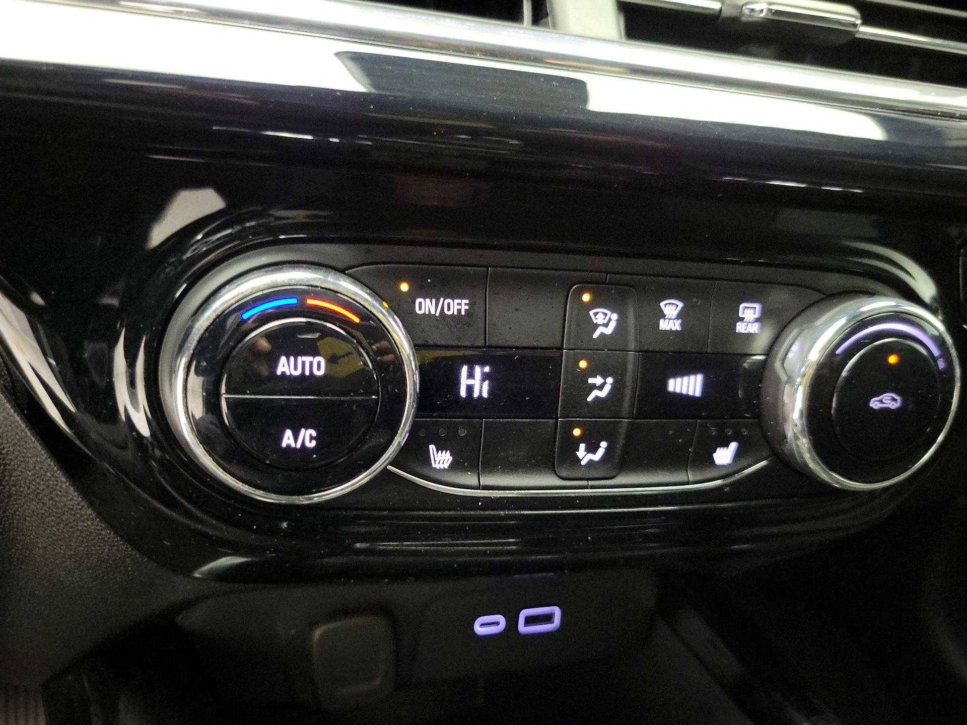 Thumbnail: 2025 Chevrolet Trax - 16