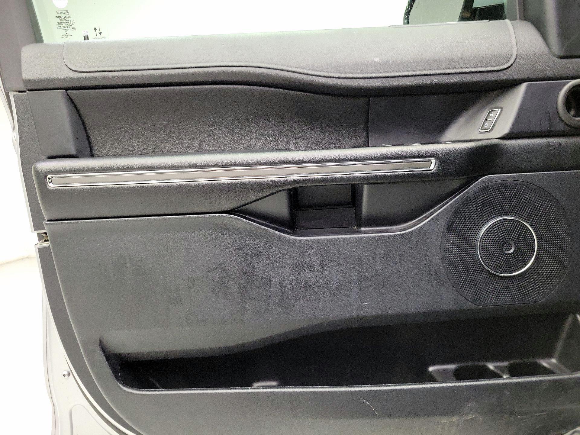 Thumbnail: 2020 Ford Expedition - 12