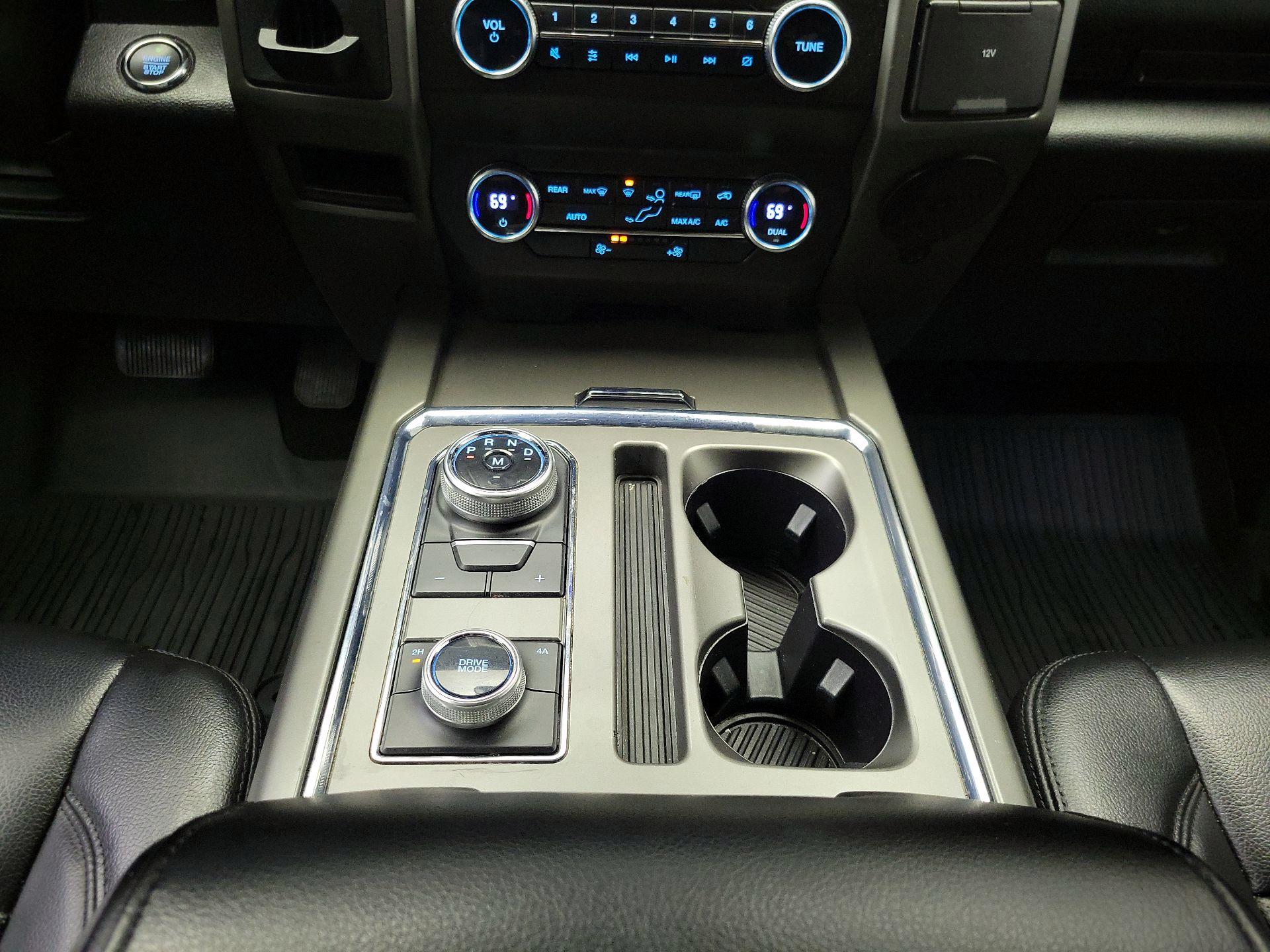 Thumbnail: 2020 Ford Expedition - 17