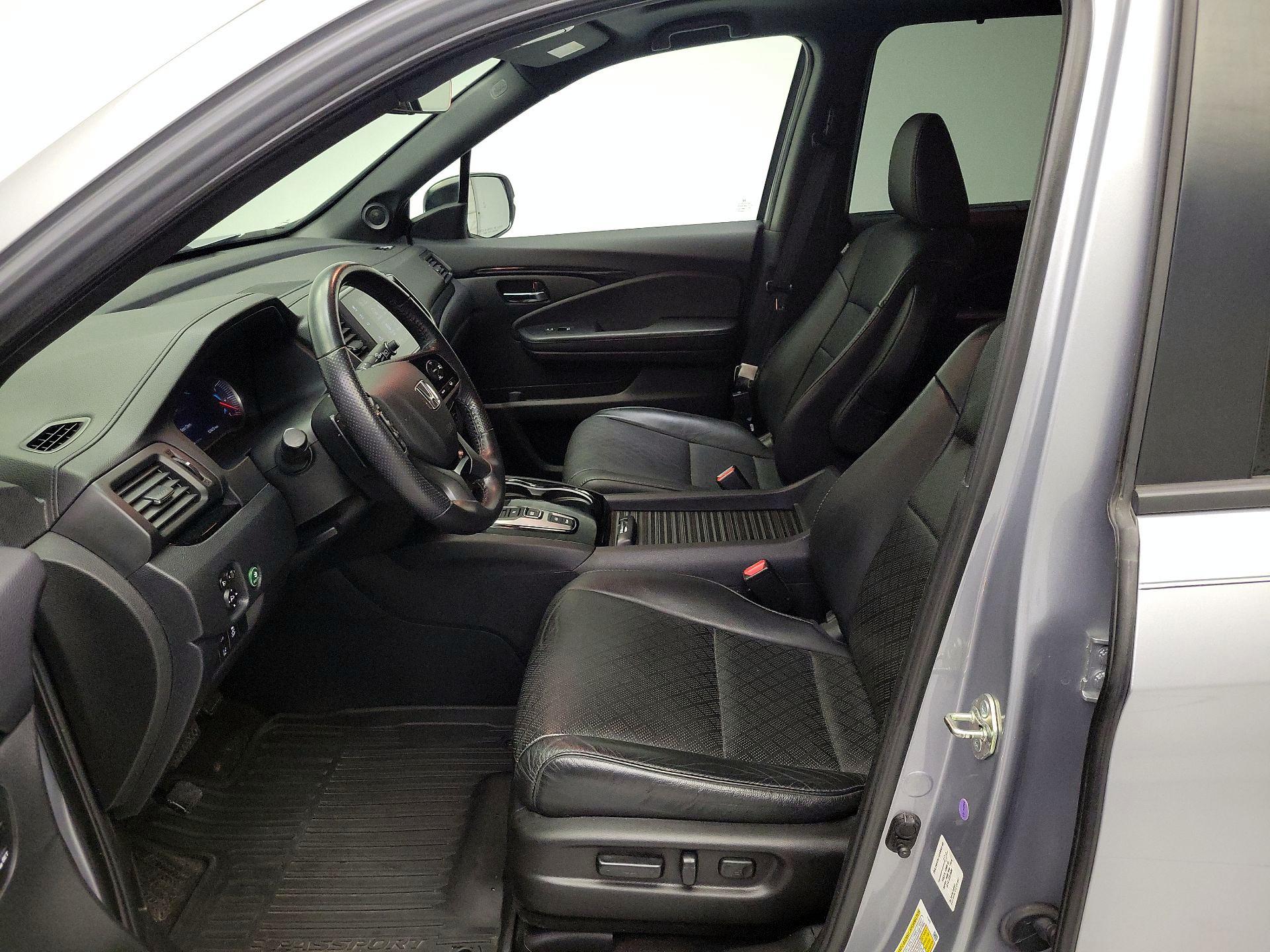 Thumbnail: 2019 Honda Passport - 11