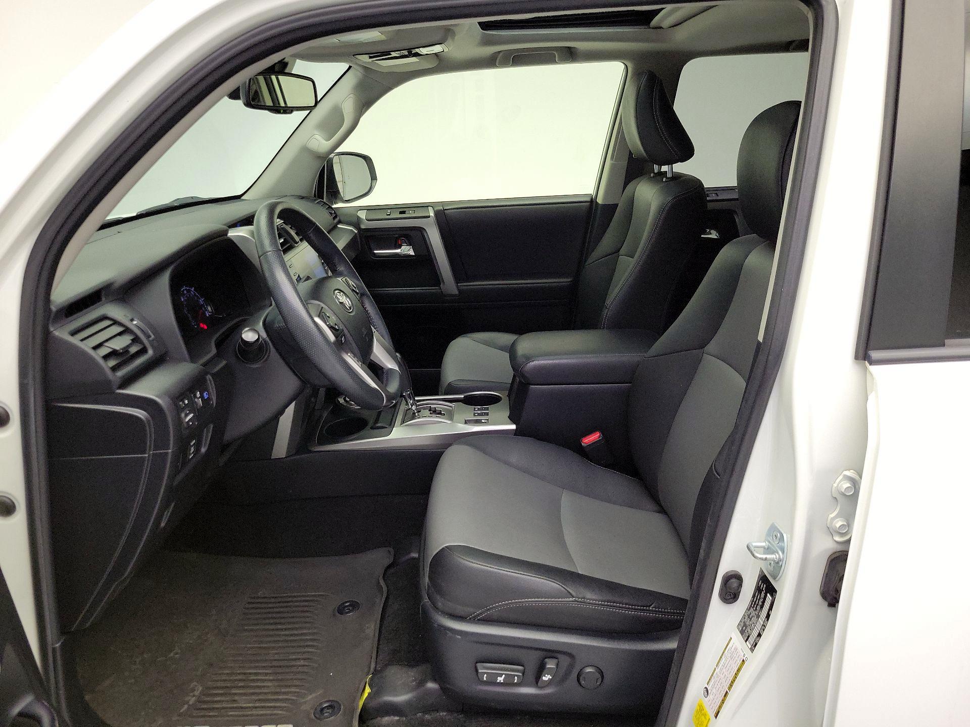 Thumbnail: 2020 Toyota 4Runner - 11