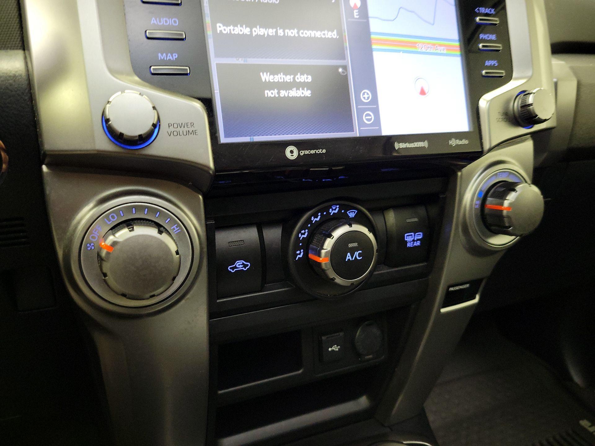 Thumbnail: 2020 Toyota 4Runner - 17