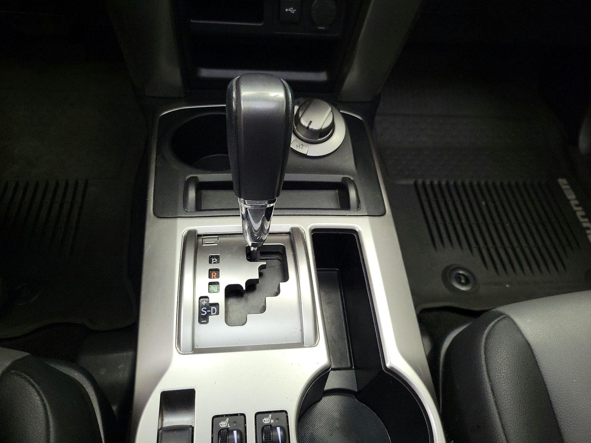 Thumbnail: 2020 Toyota 4Runner - 18