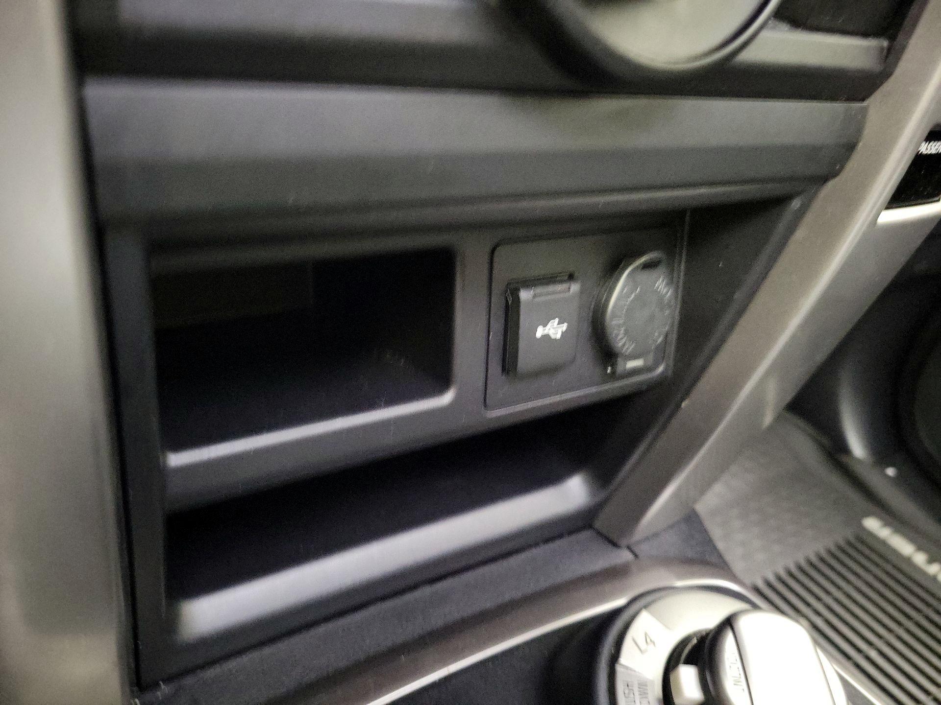 Thumbnail: 2020 Toyota 4Runner - 19