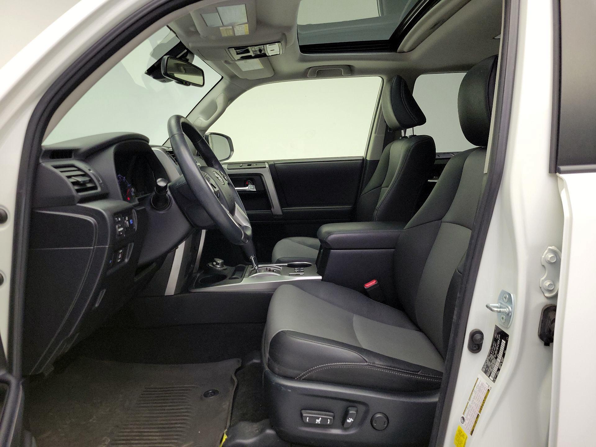 Thumbnail: 2020 Toyota 4Runner - 20