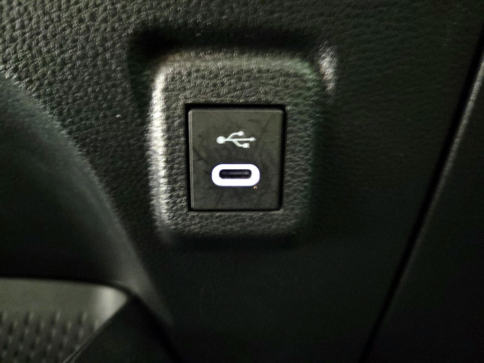 Thumbnail: 2025 Toyota Corolla - 19