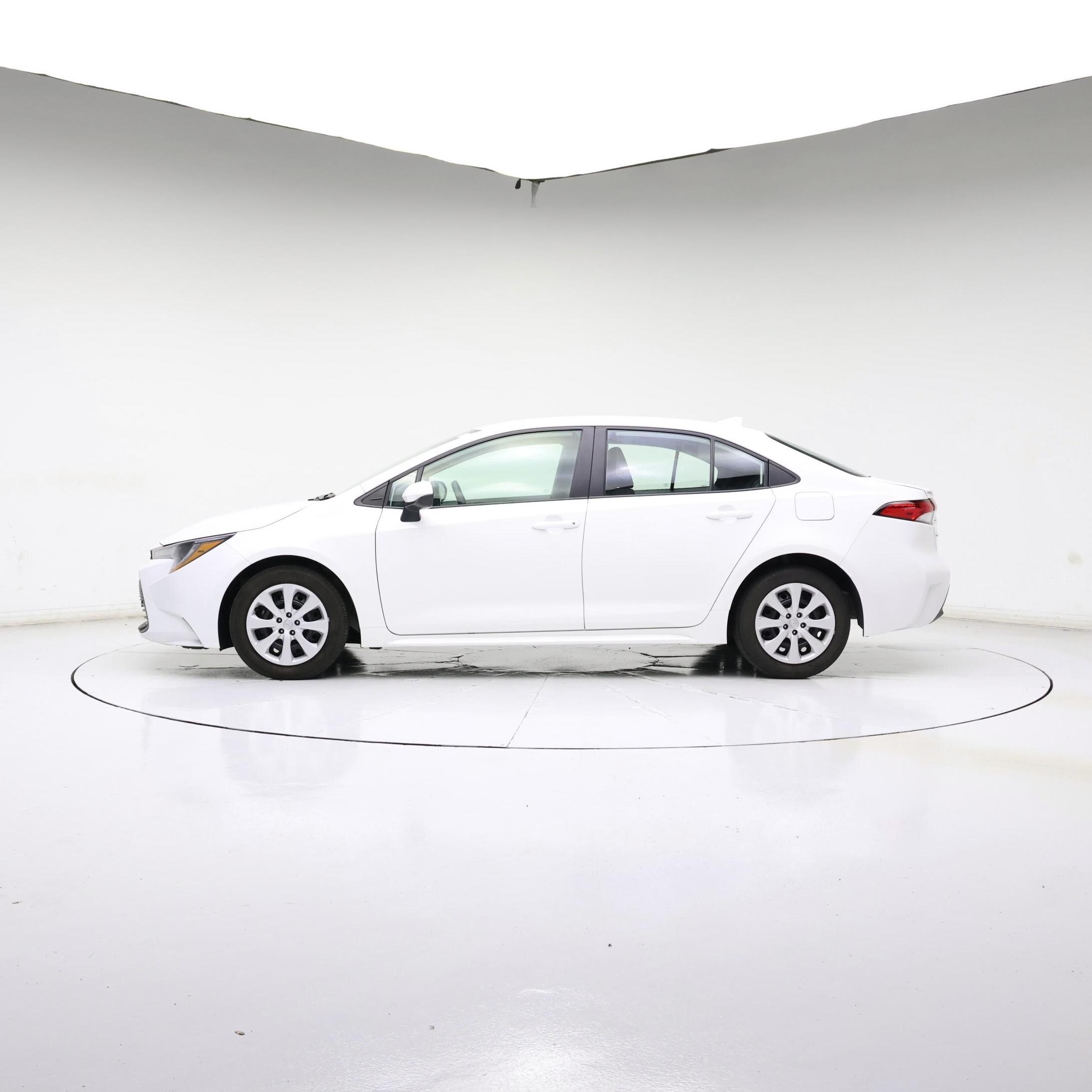 Thumbnail: 2025 Toyota Corolla - 3