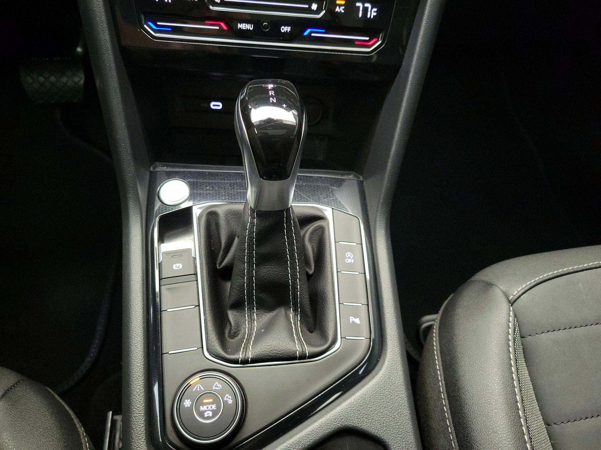 Thumbnail: 2025 Volkswagen Taos - 17