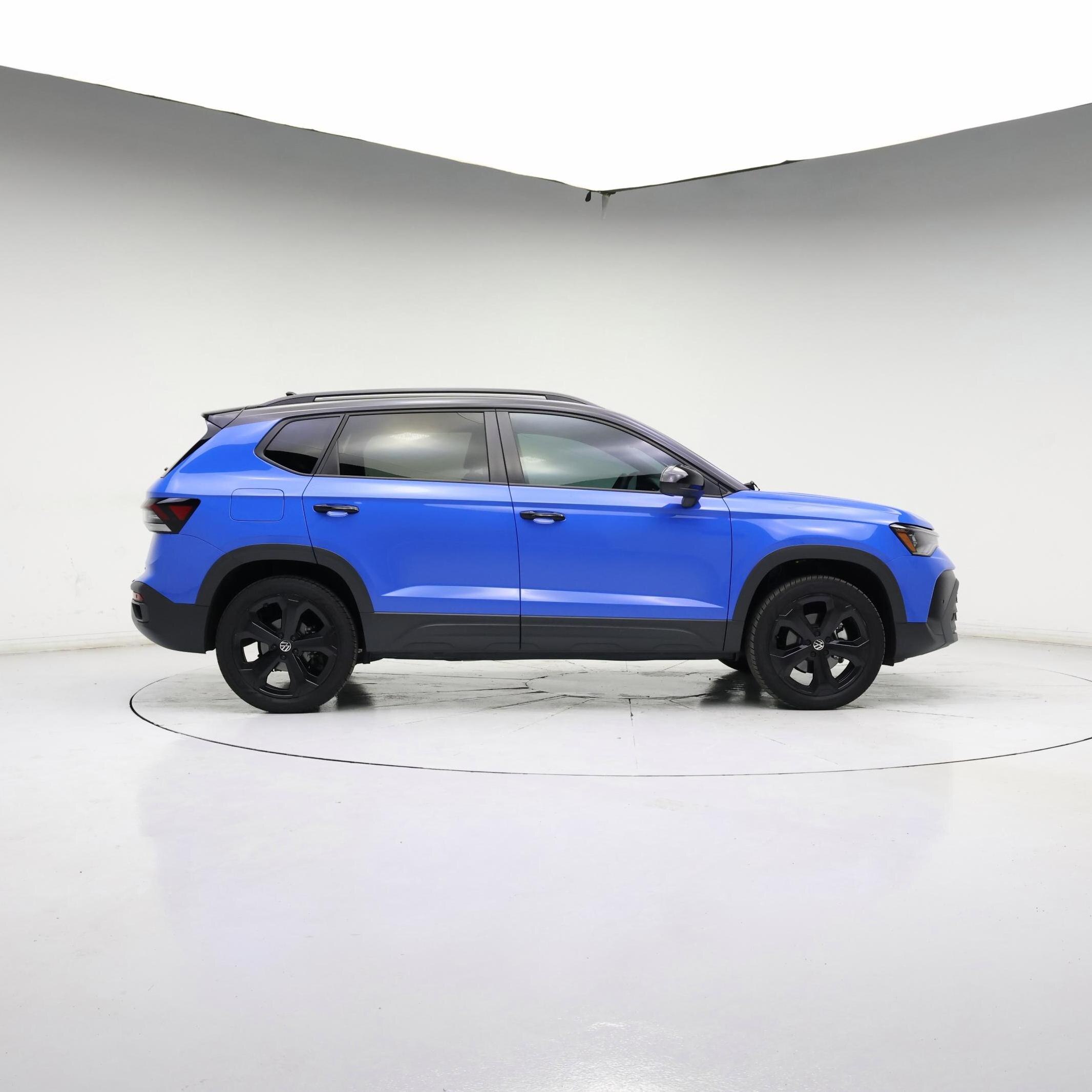 Thumbnail: 2025 Volkswagen Taos - 3