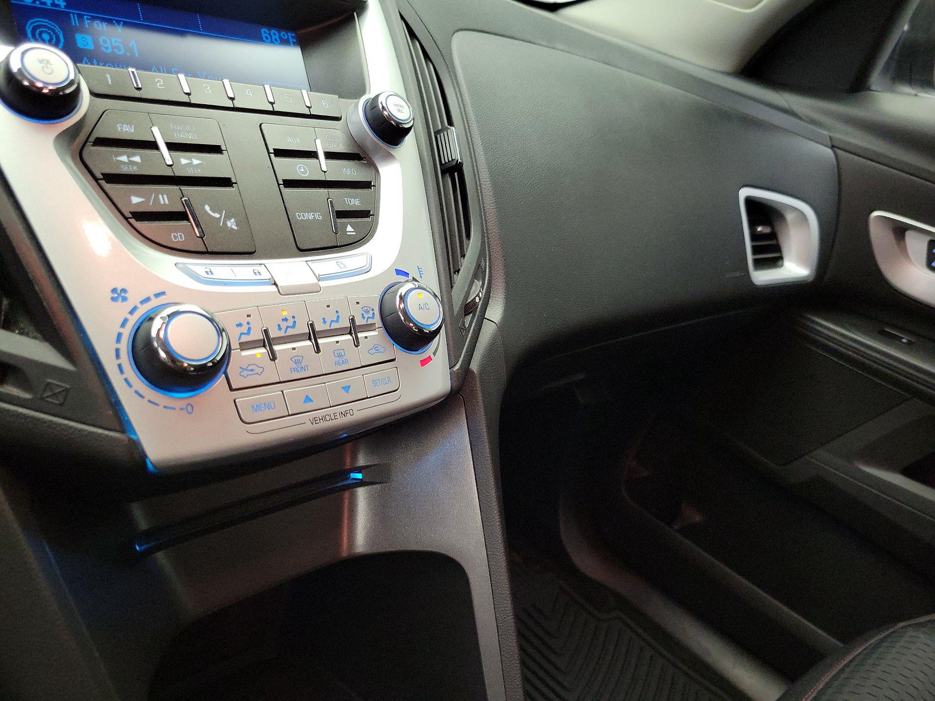 Thumbnail: 2015 Chevrolet Equinox - 14