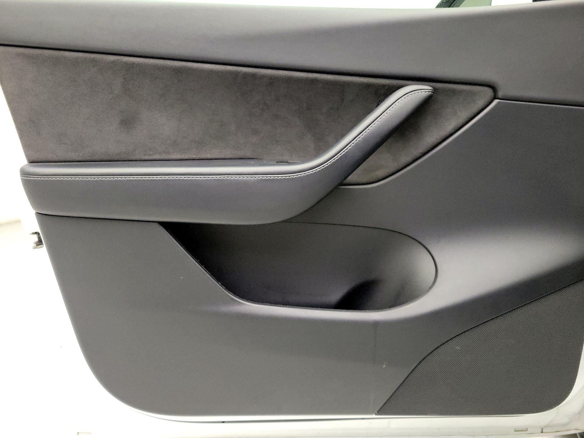 Thumbnail: 2021 Tesla Model Y - 12