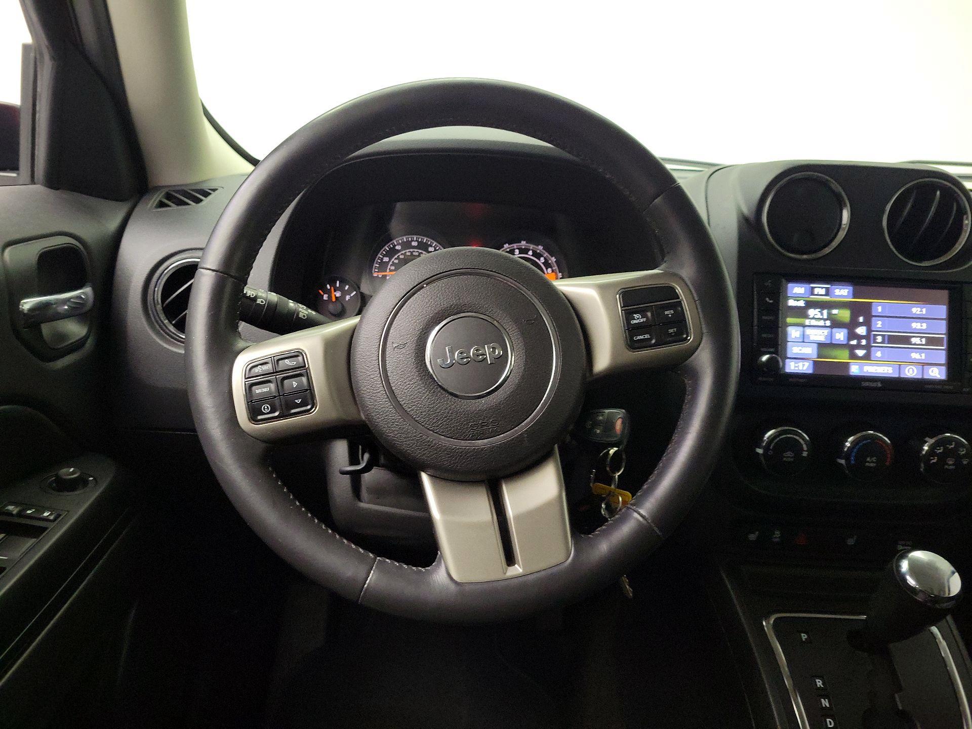 Thumbnail: 2014 Jeep Patriot - 10