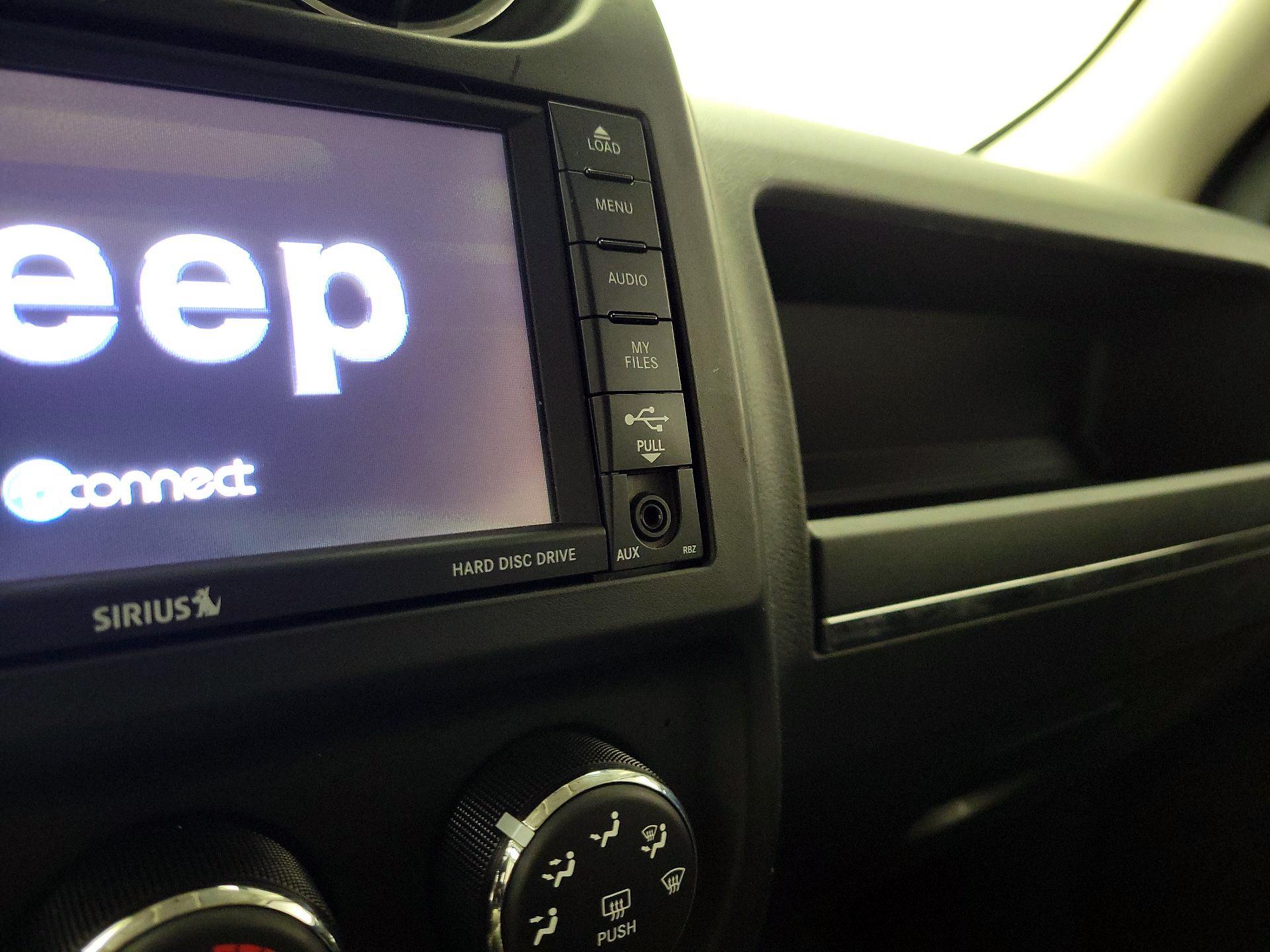 Thumbnail: 2014 Jeep Patriot - 16