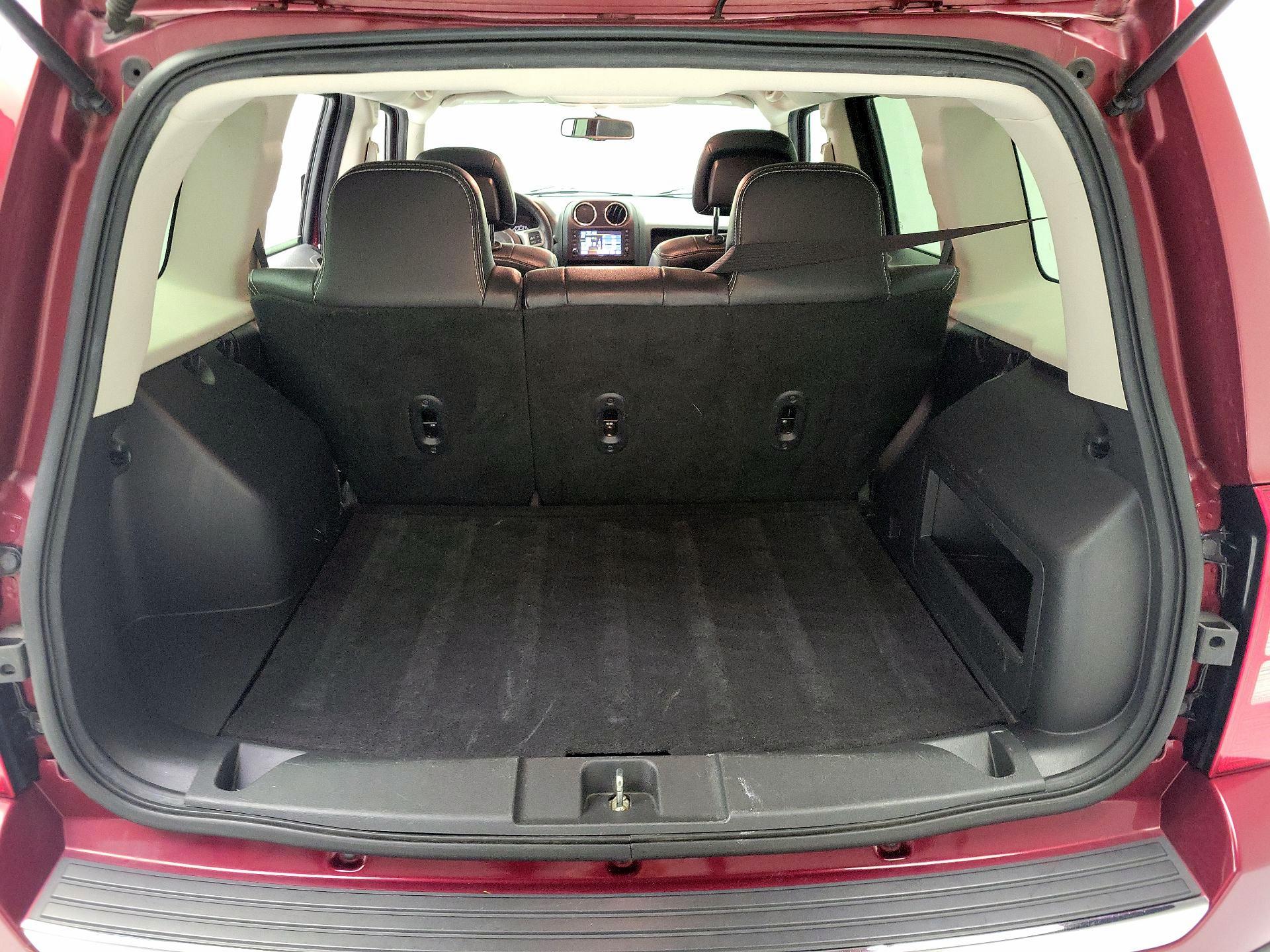 Thumbnail: 2014 Jeep Patriot - 18