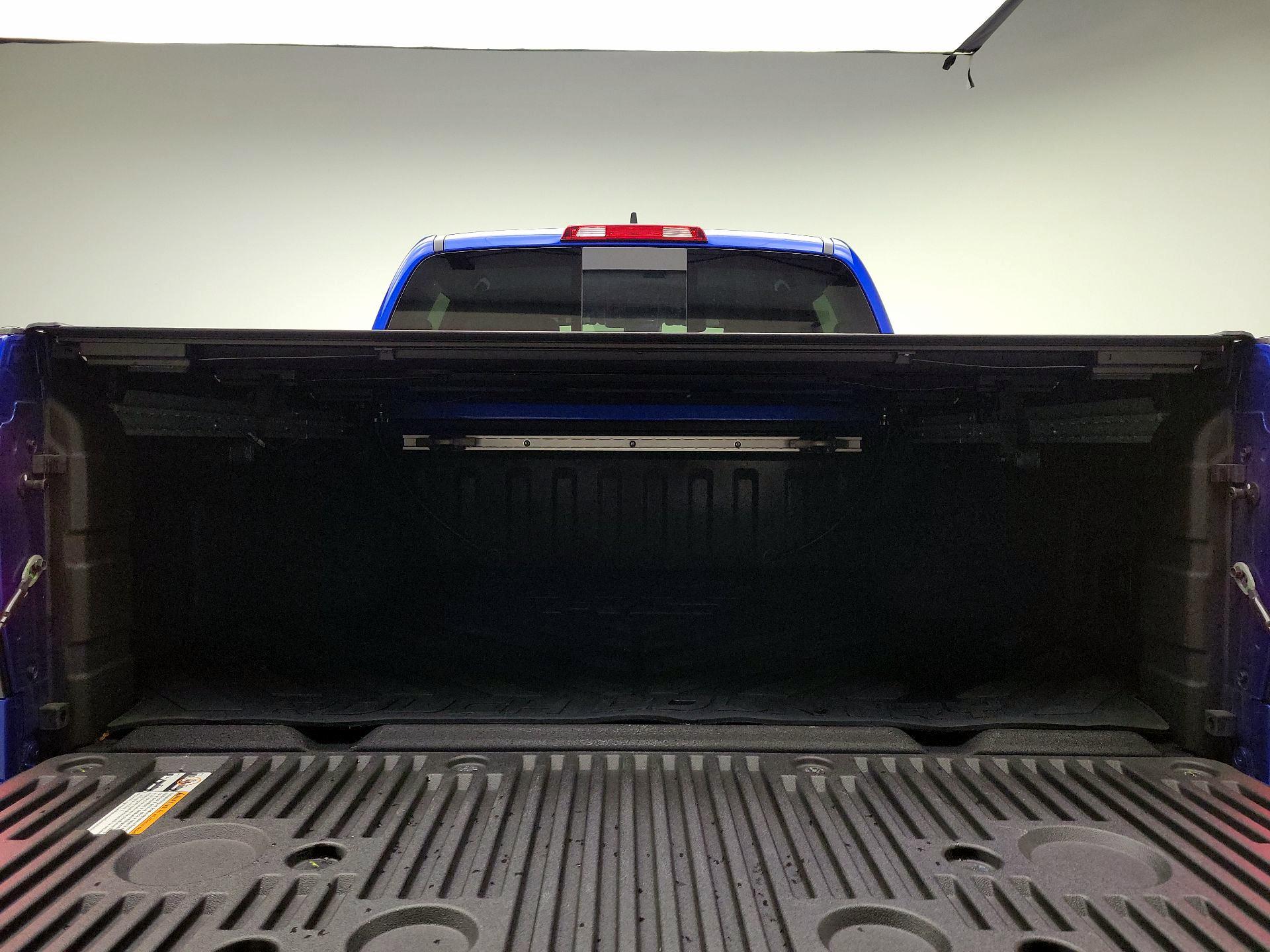 Thumbnail: 2025 Nissan Frontier - 20
