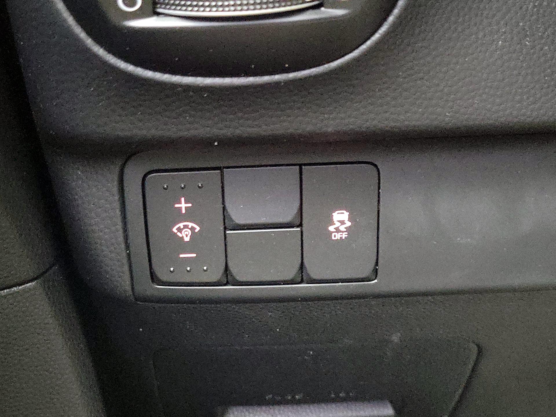 Thumbnail: 2017 Kia Soul - 13