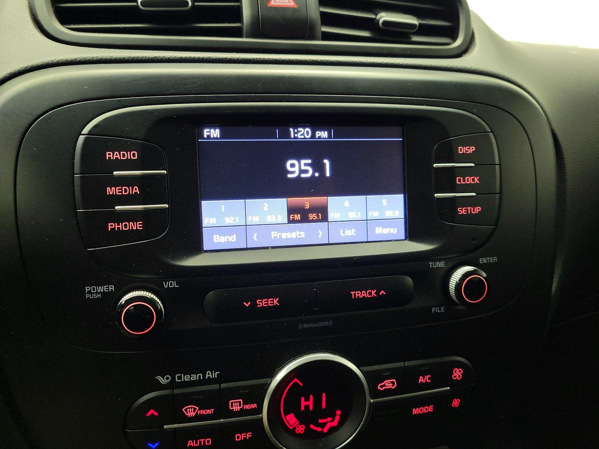 Thumbnail: 2017 Kia Soul - 15