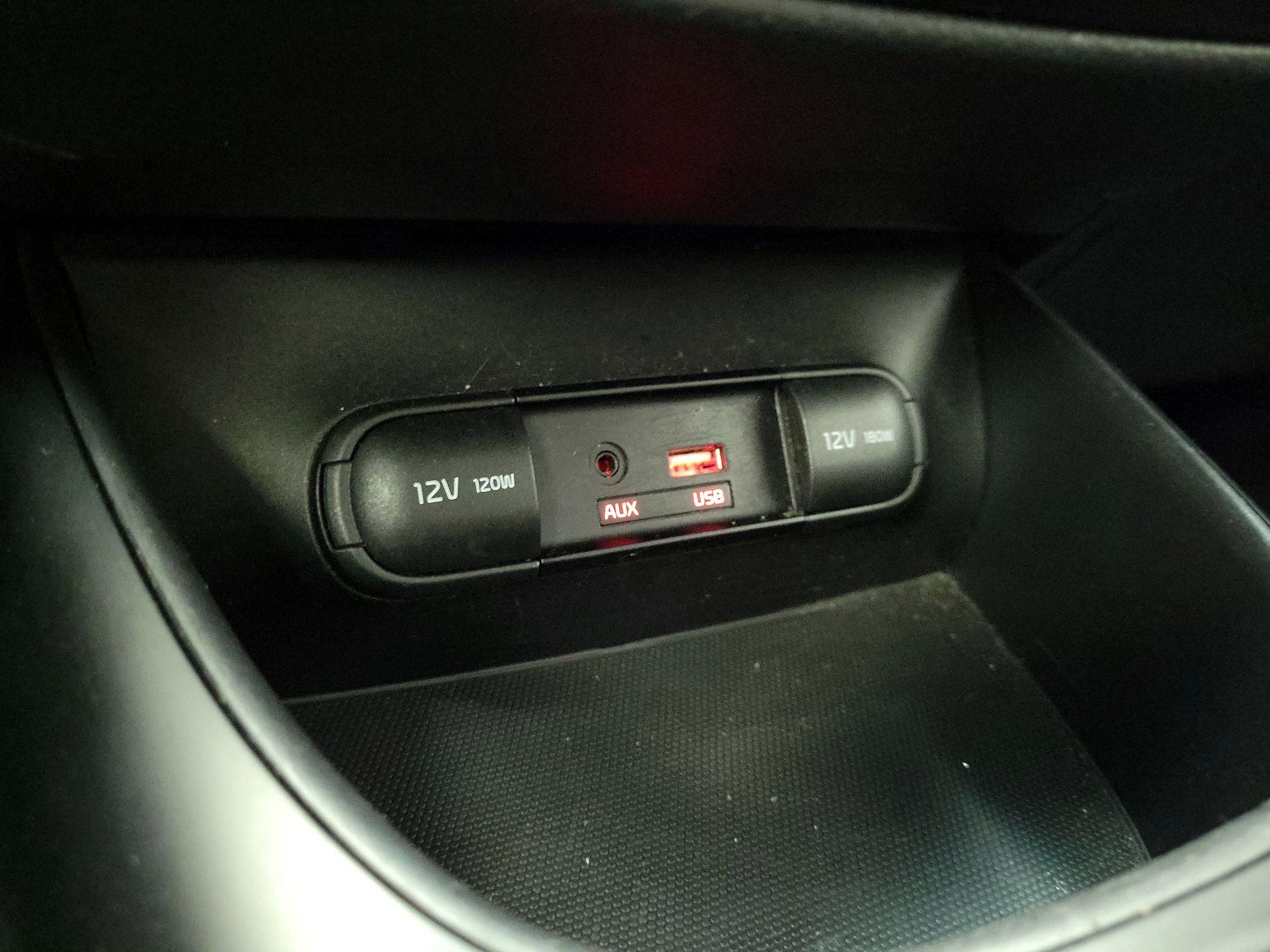 Thumbnail: 2017 Kia Soul - 18